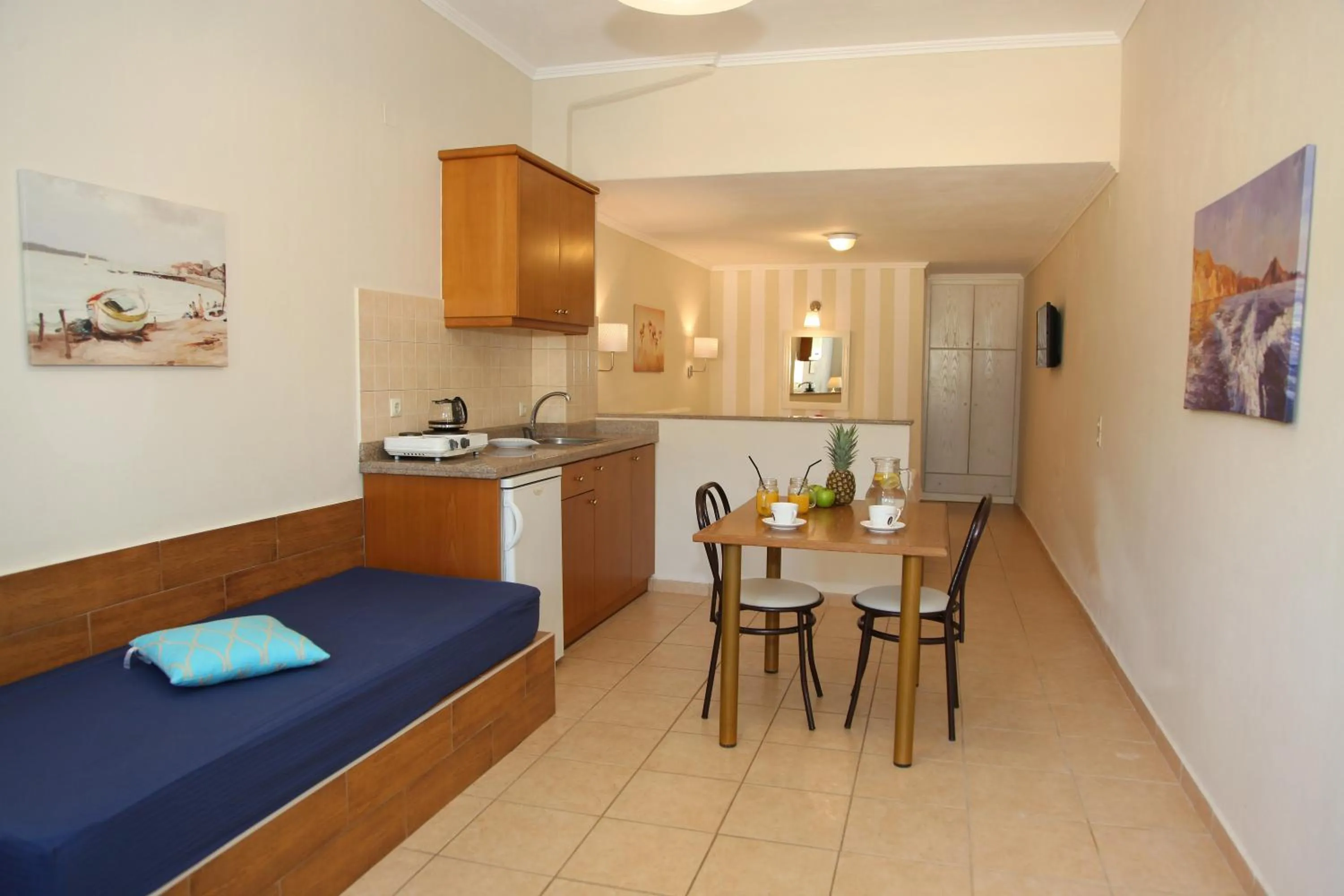 Kitchen or kitchenette in Blue Sky Apartments