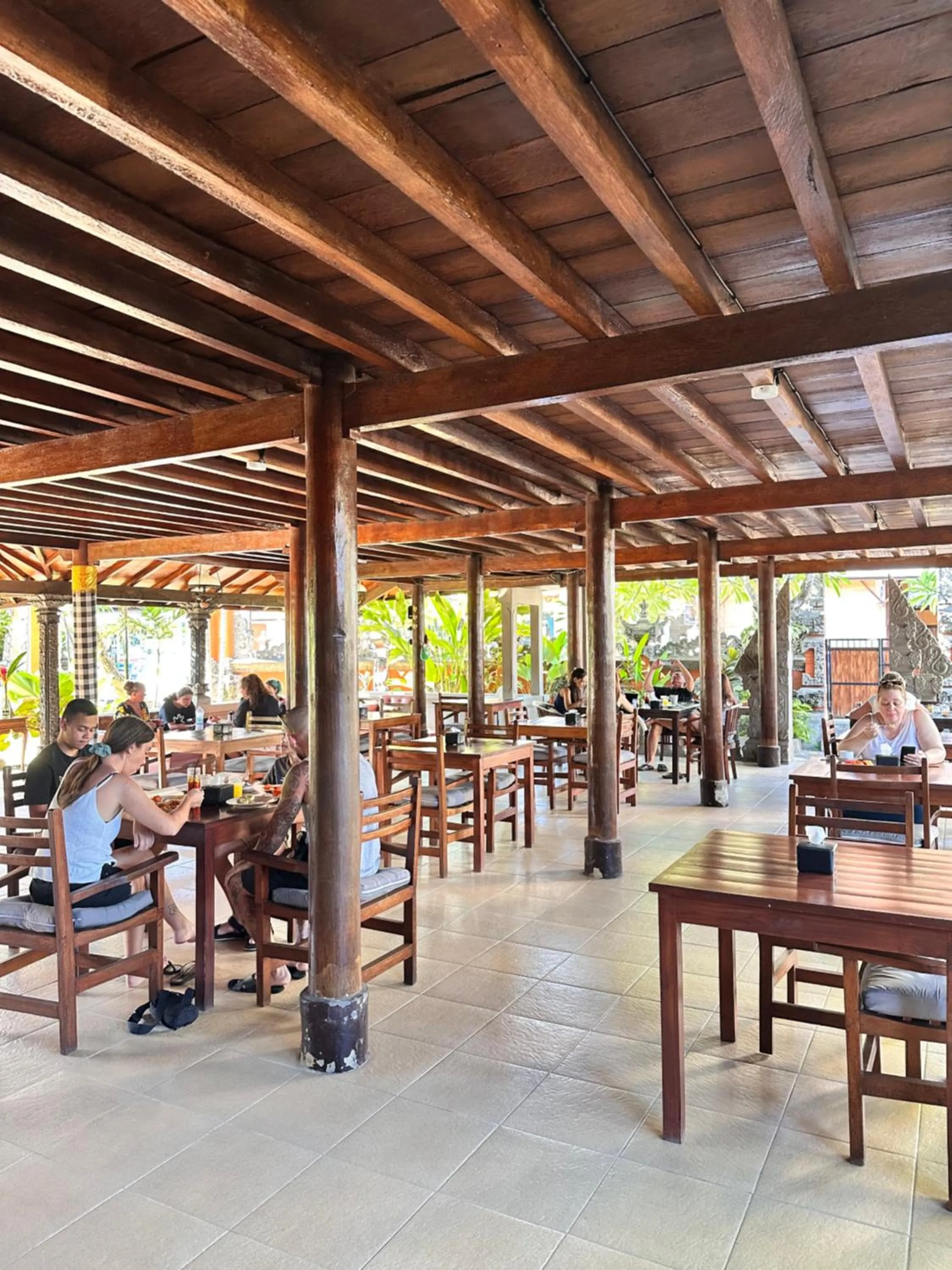 Restaurant/places to eat in Puri Bali Hotel