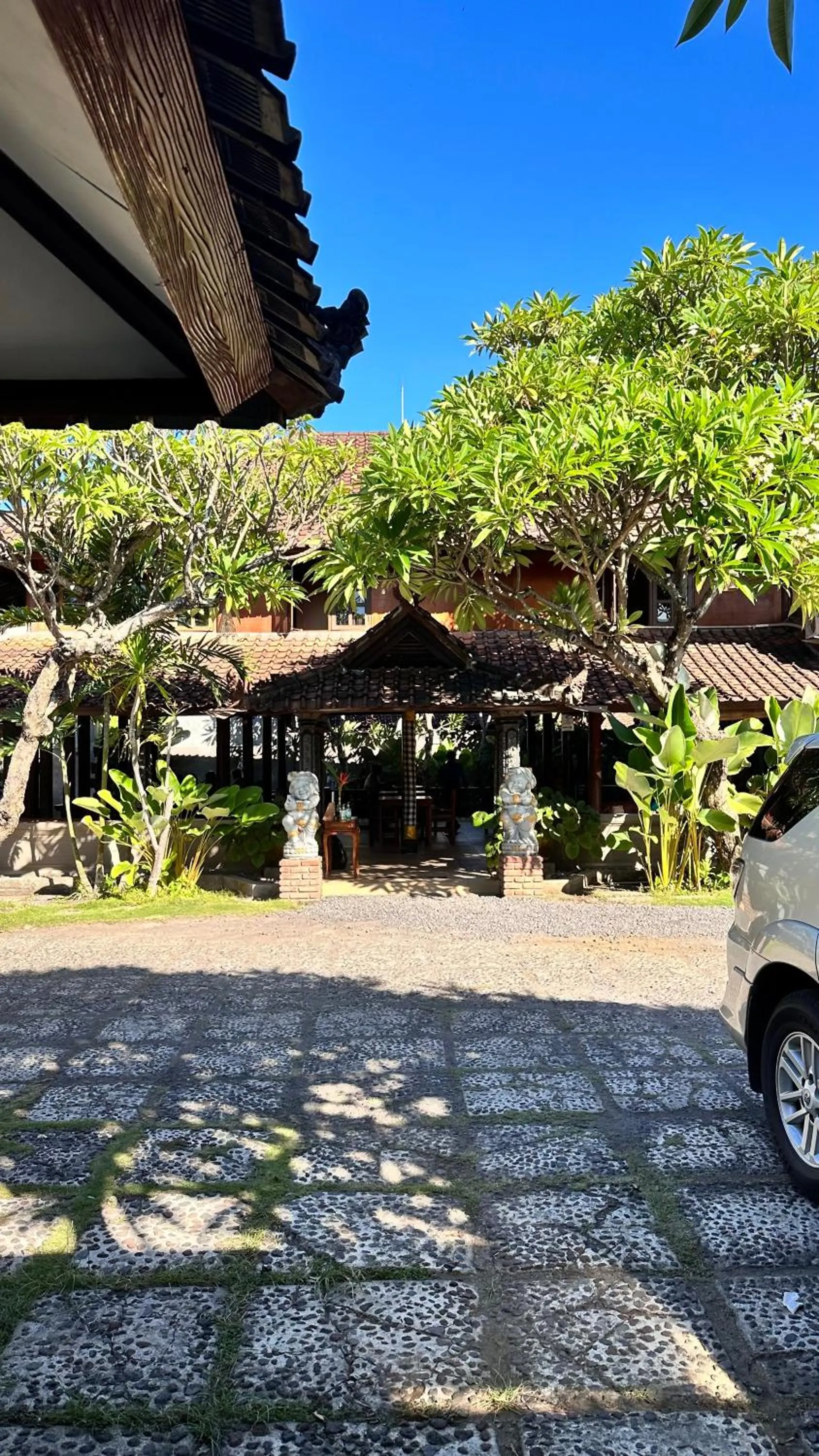 Restaurant/places to eat in Puri Bali Hotel