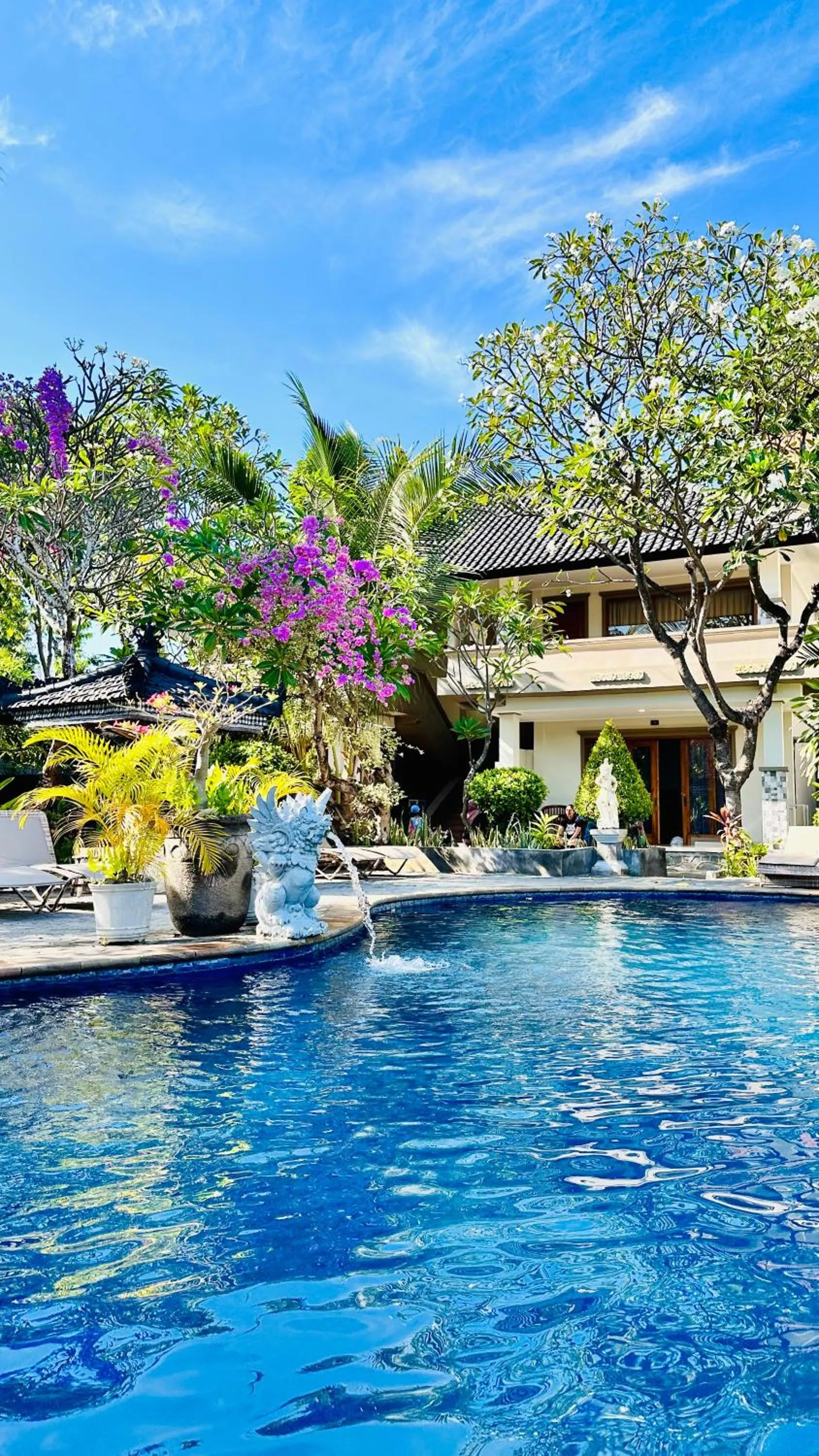 Swimming pool in Puri Bali Hotel