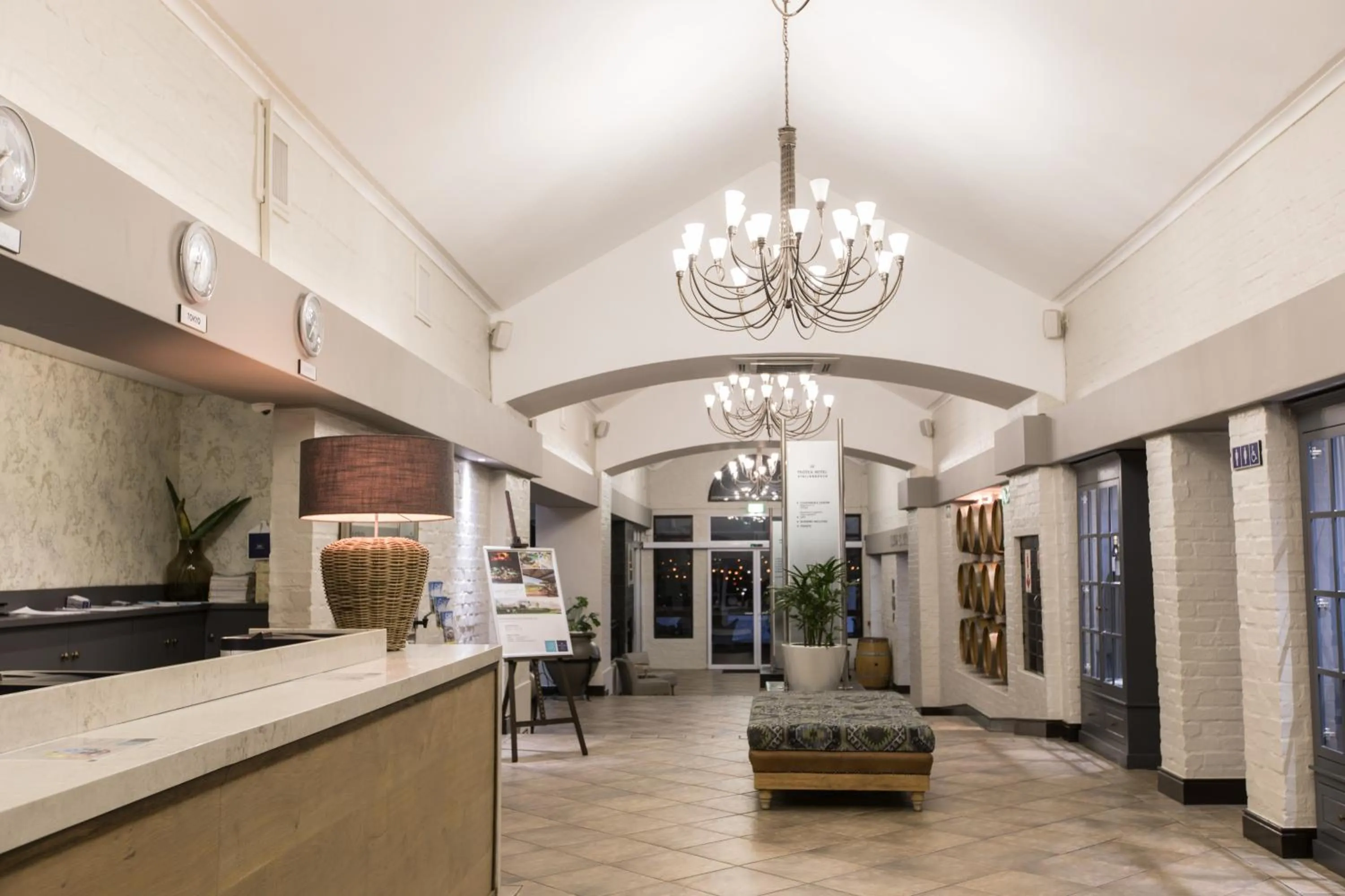 Lobby or reception in Protea Hotel by Marriott Stellenbosch & Conference Centre