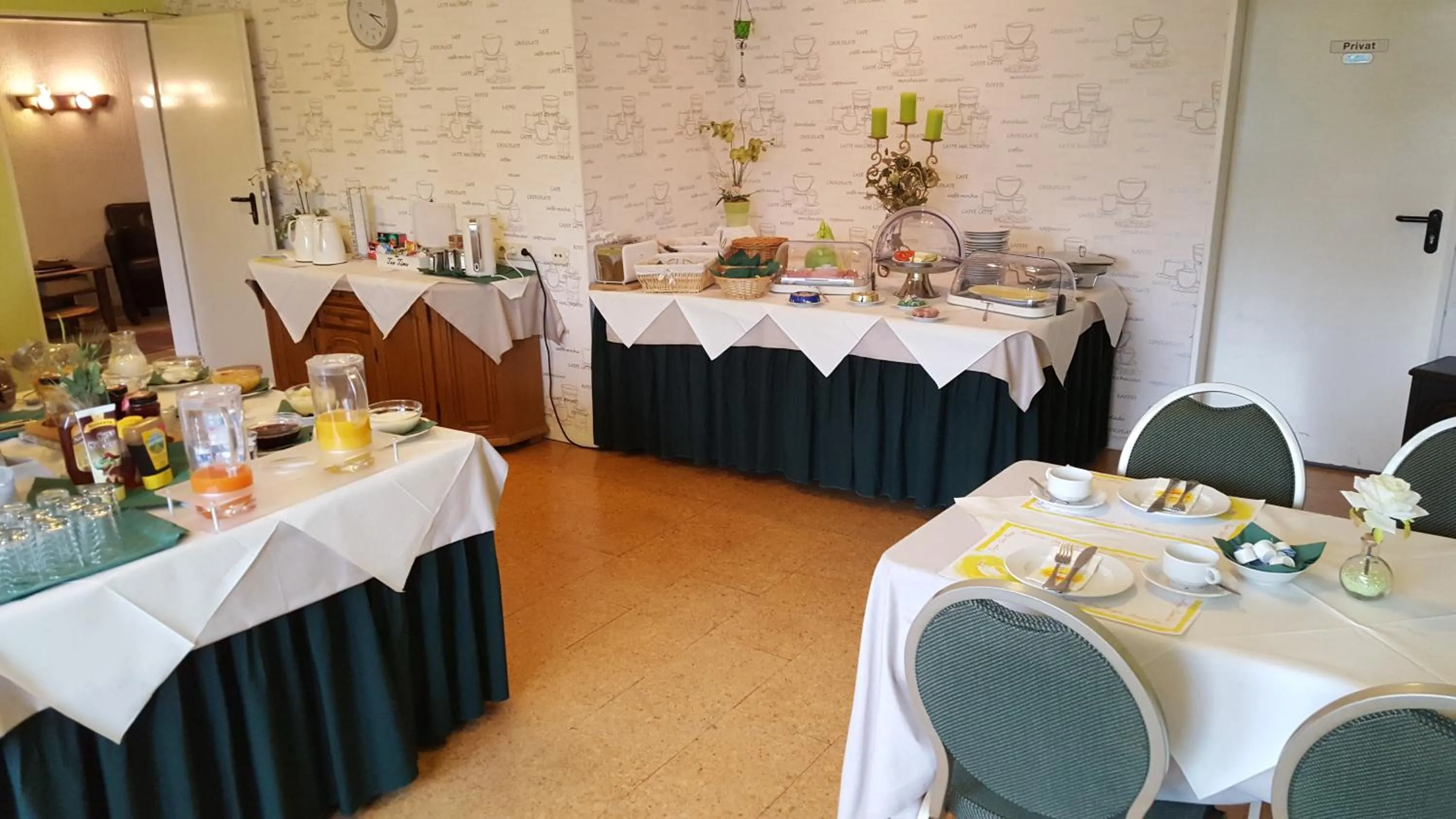 Food and drinks in Hotel Schwanenburg