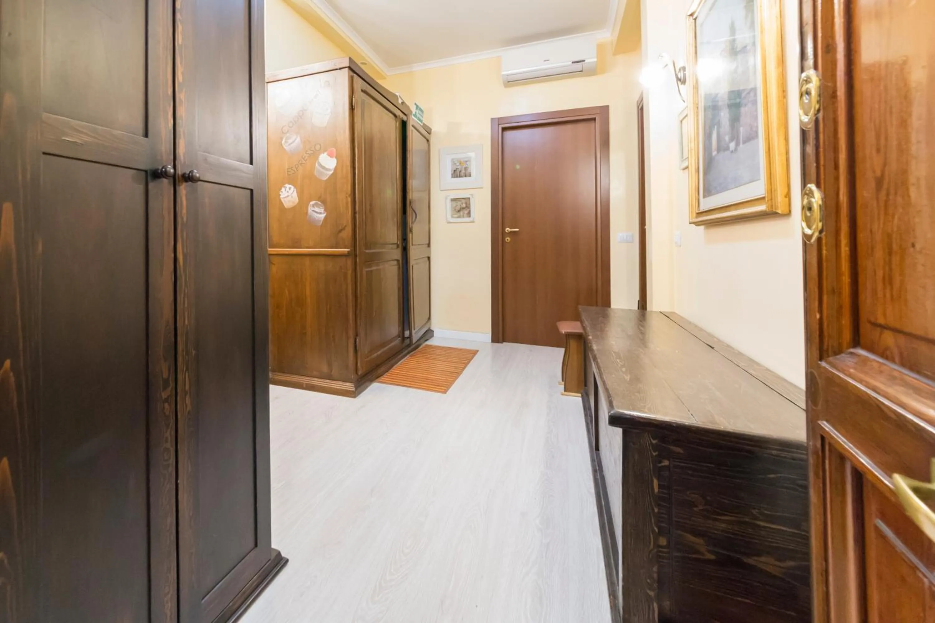 Facade/entrance in Ai 7 Scalini