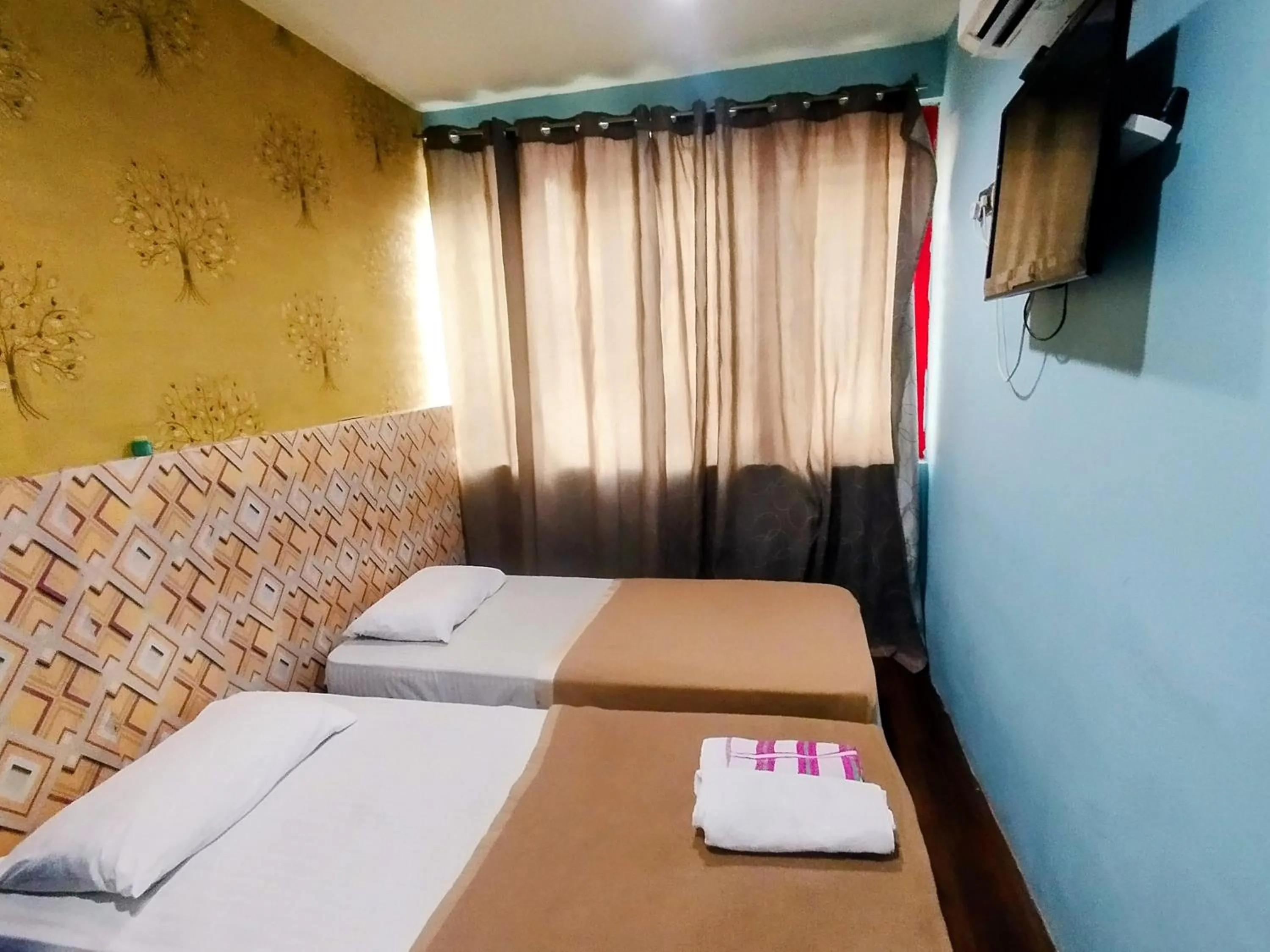 Twin Room in Cahaya Hanson BilikXpert