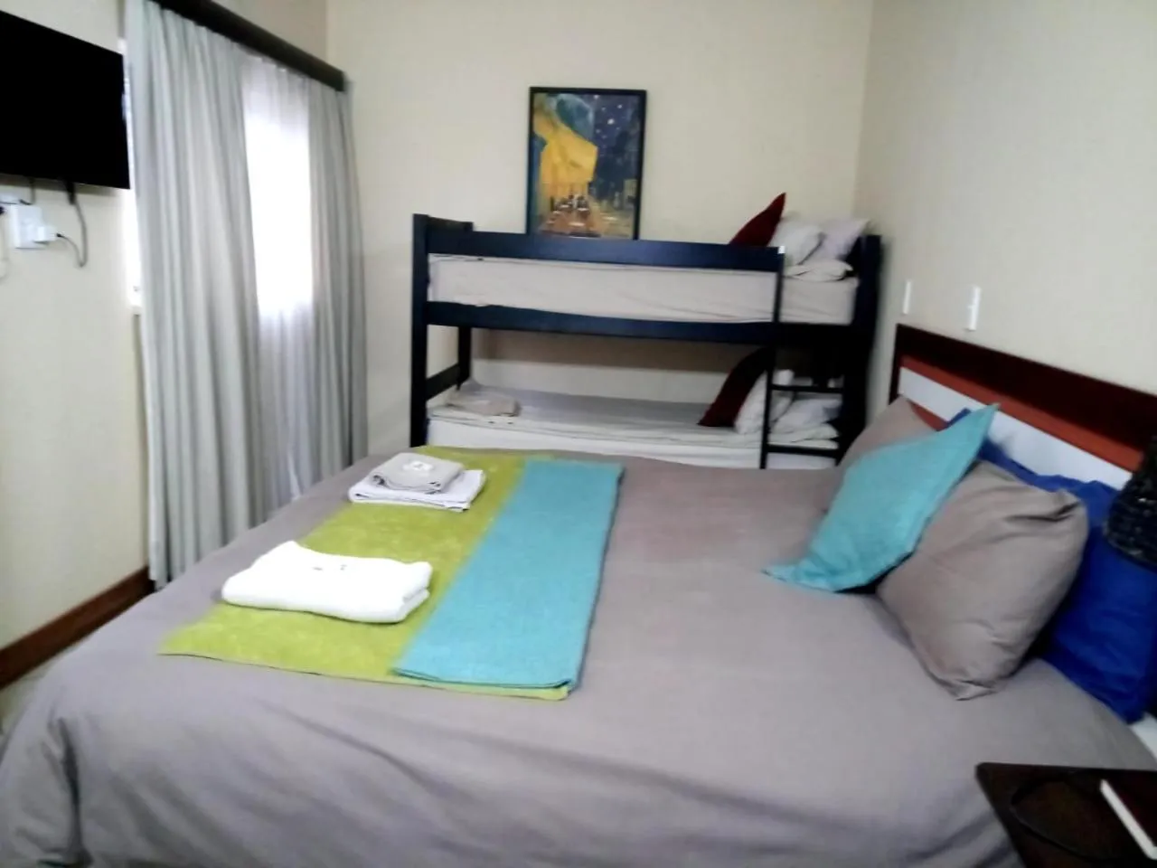 Photo of the whole room, Bed in Rustenburg Guesthouse