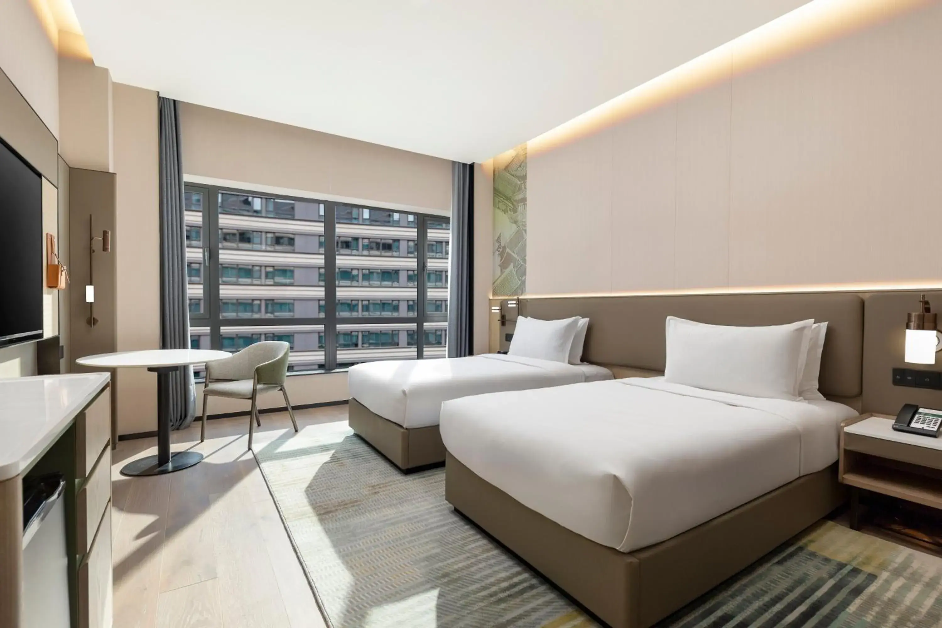 Standard Double Room with Two Double Beds and Garden View in Holiday Inn Xianyang Shuangzhao Lake by IHG Standard Double Room with Two Double Beds and Garden View in Holiday Inn Xianyang Shuangzhao Lake by IHG