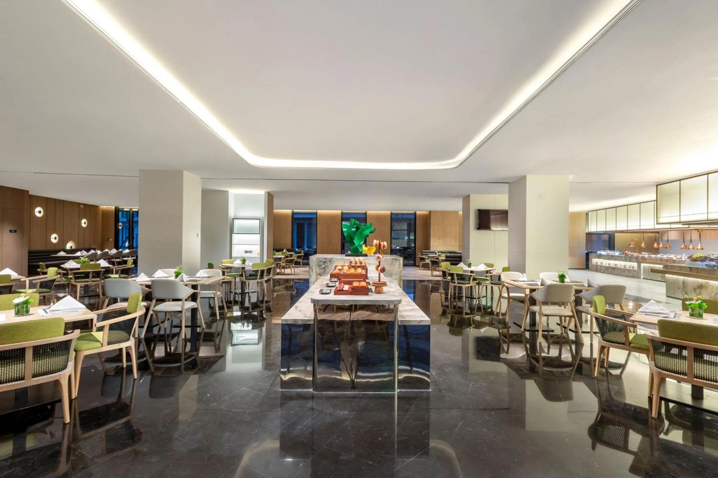 Restaurant/places to eat in Holiday Inn Xianyang Shuangzhao Lake by IHG