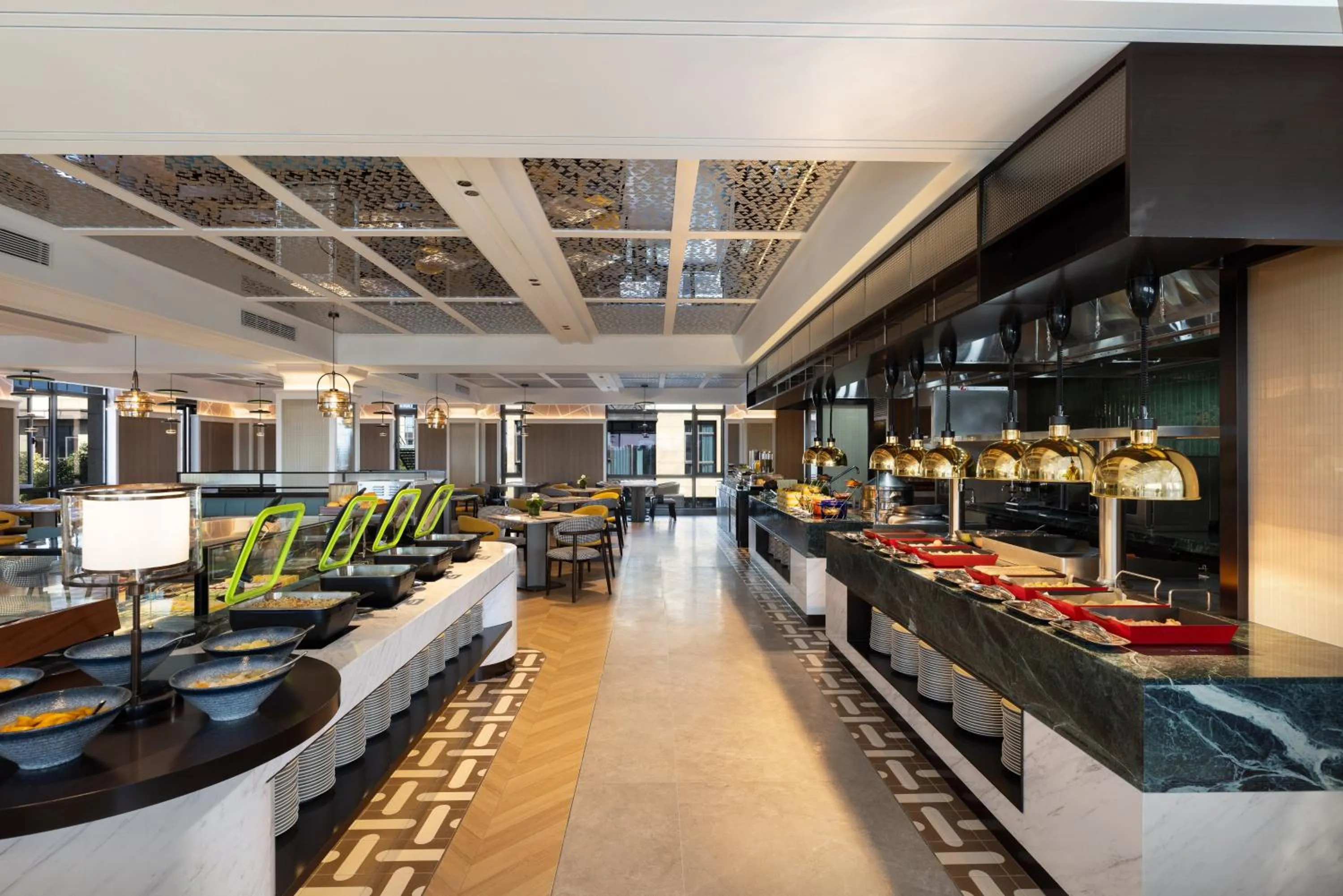 Breakfast in Holiday Inn Shanghai Tourism Zone by IHG