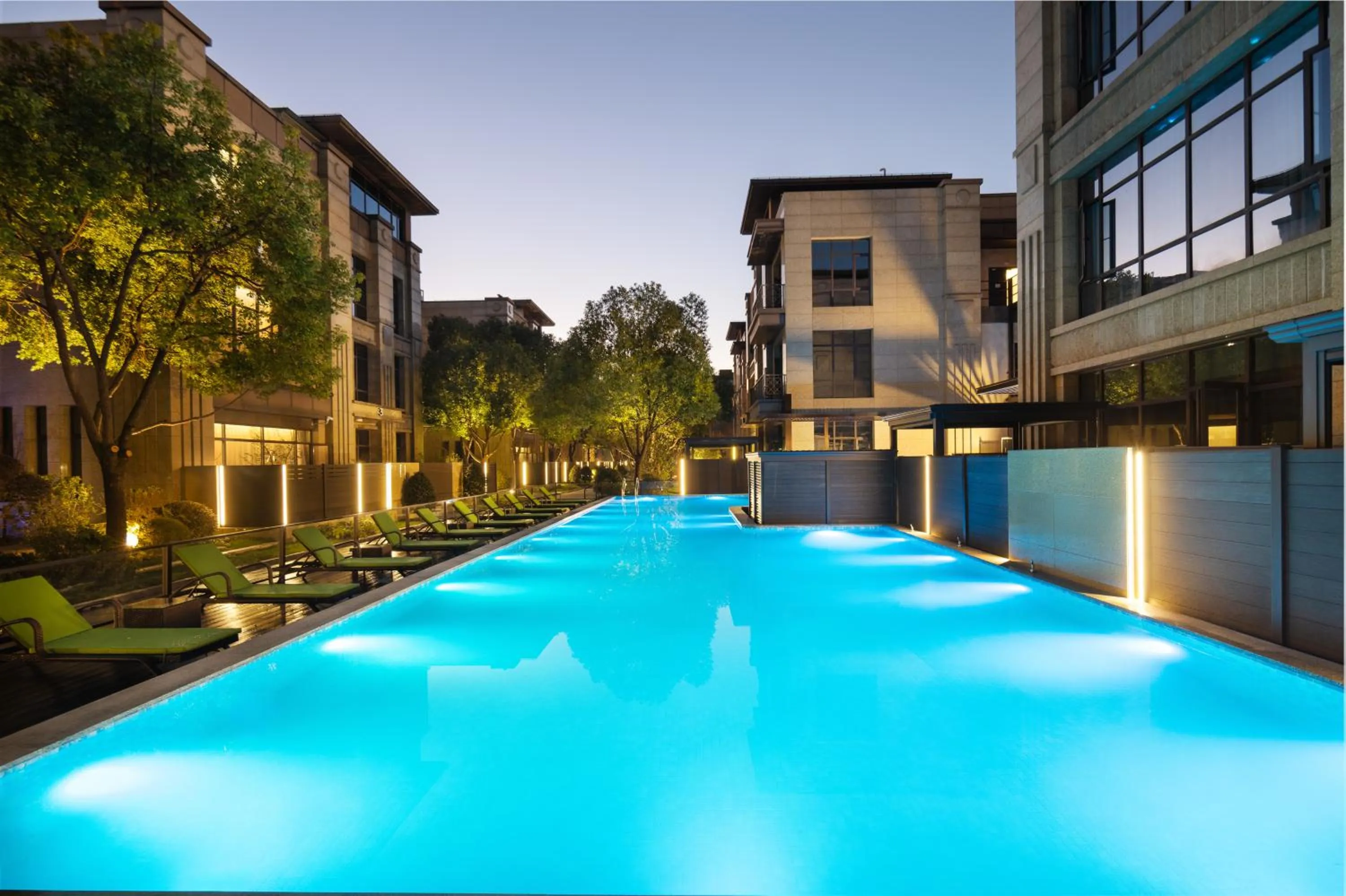  in Holiday Inn Shanghai Tourism Zone by IHG