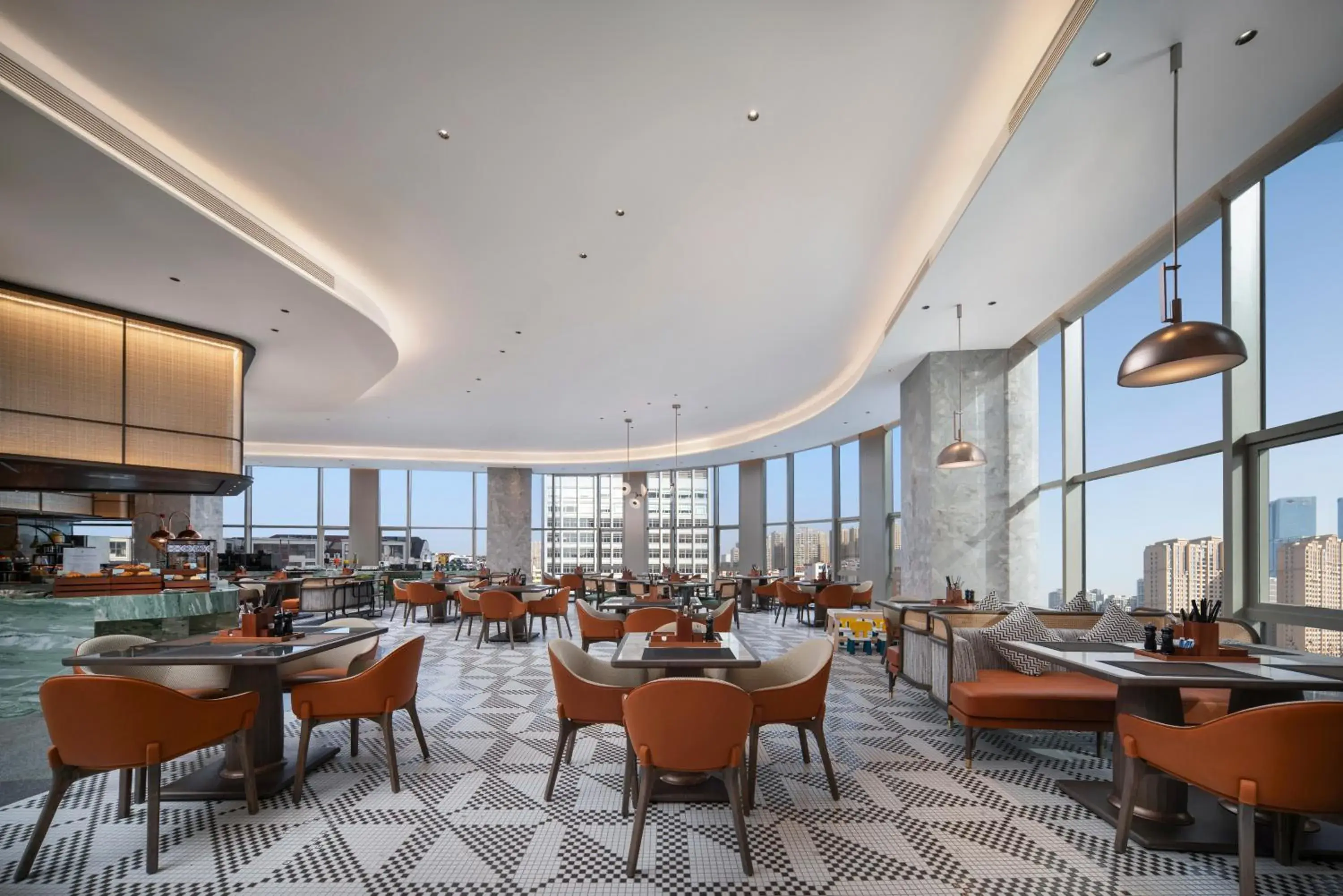 Restaurant/places to eat in Holiday Inn Qingdao CBD by IHG Restaurant/places to eat in Holiday Inn Qingdao CBD by IHG