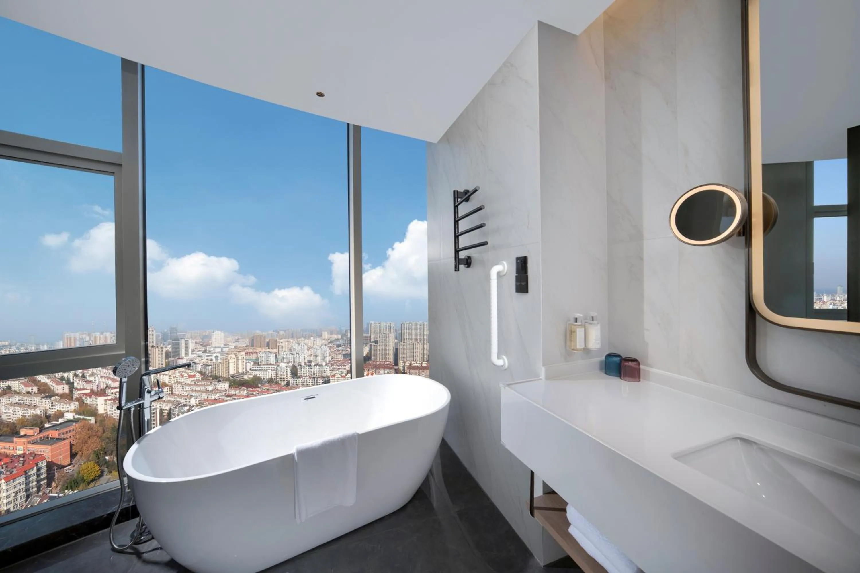 Toilet in Holiday Inn Qingdao CBD by IHG