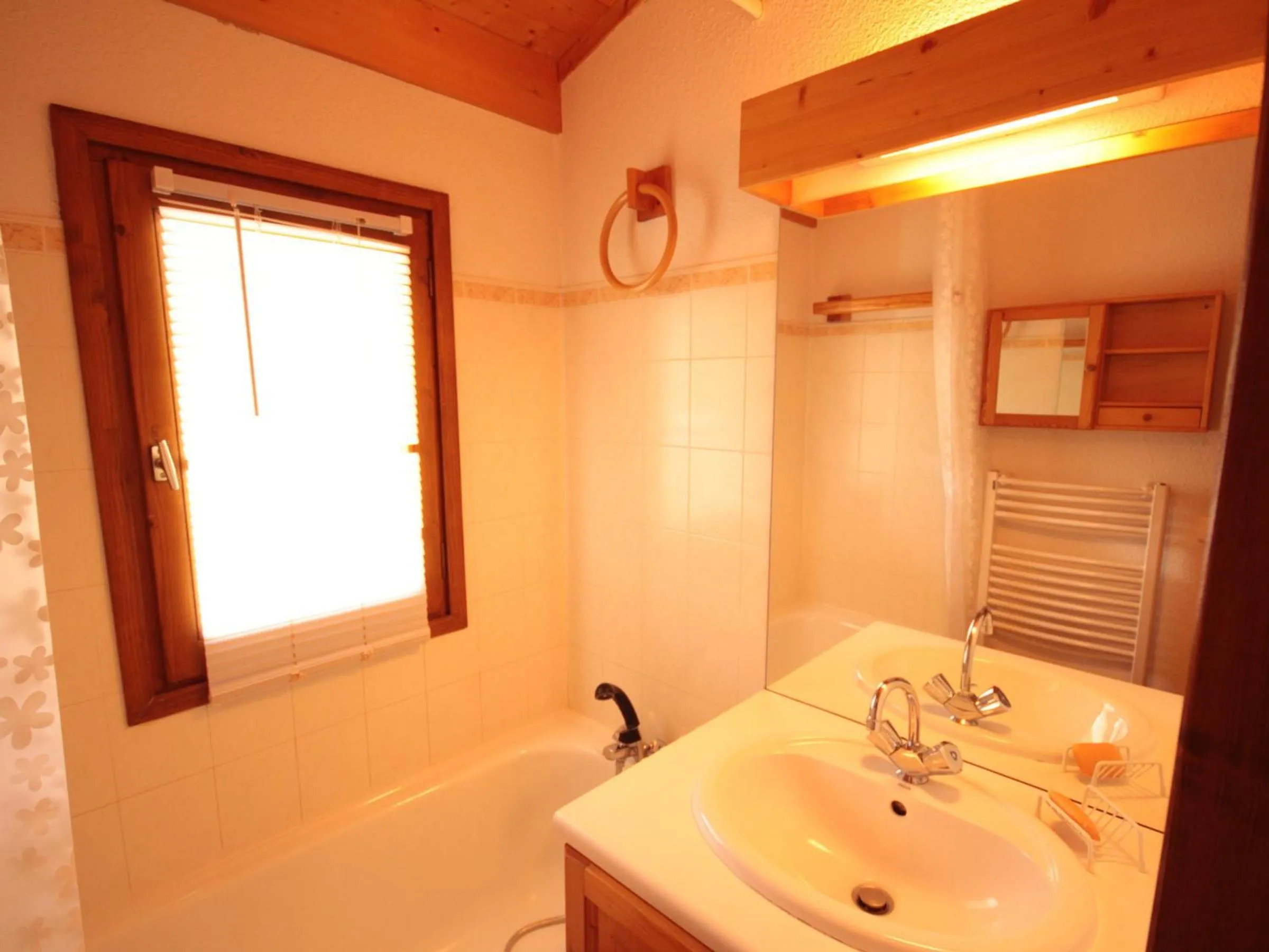 Les Saisies - Appartement Sud 6 pers. avec Balcon - FR-1-293-6