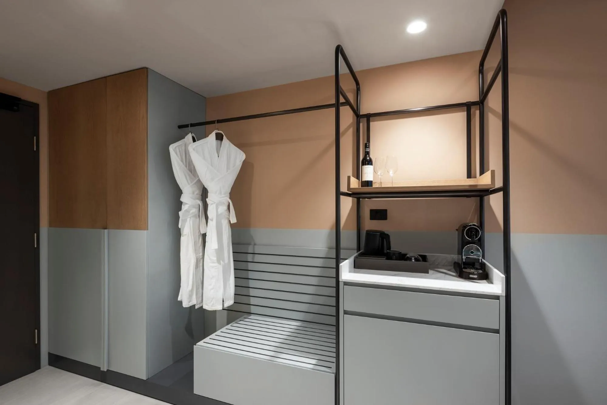 Bedroom in Mercure Melbourne La Trobe Street