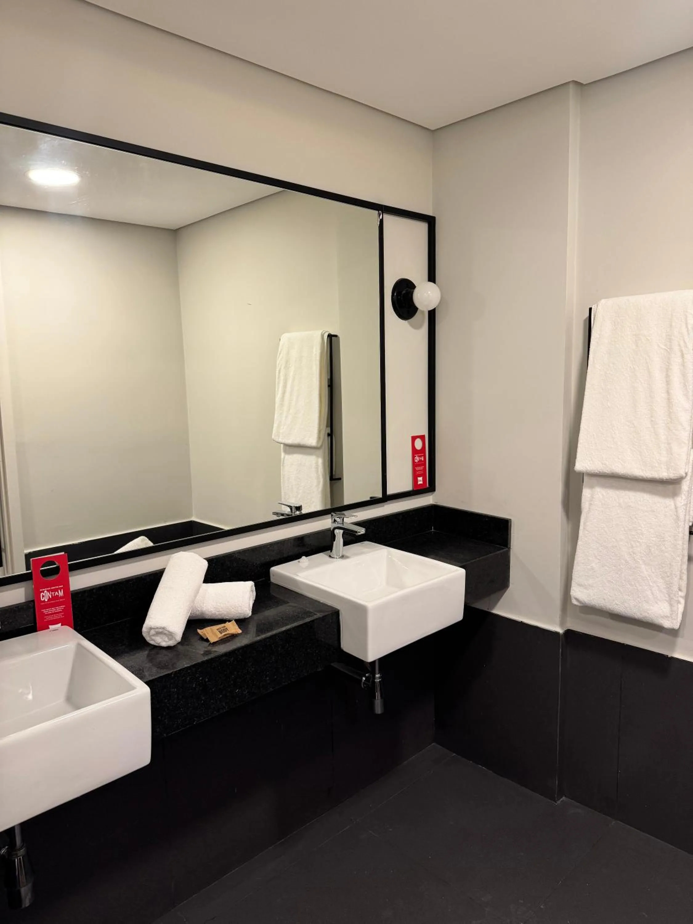 Bathroom in ibis Primavera do Leste