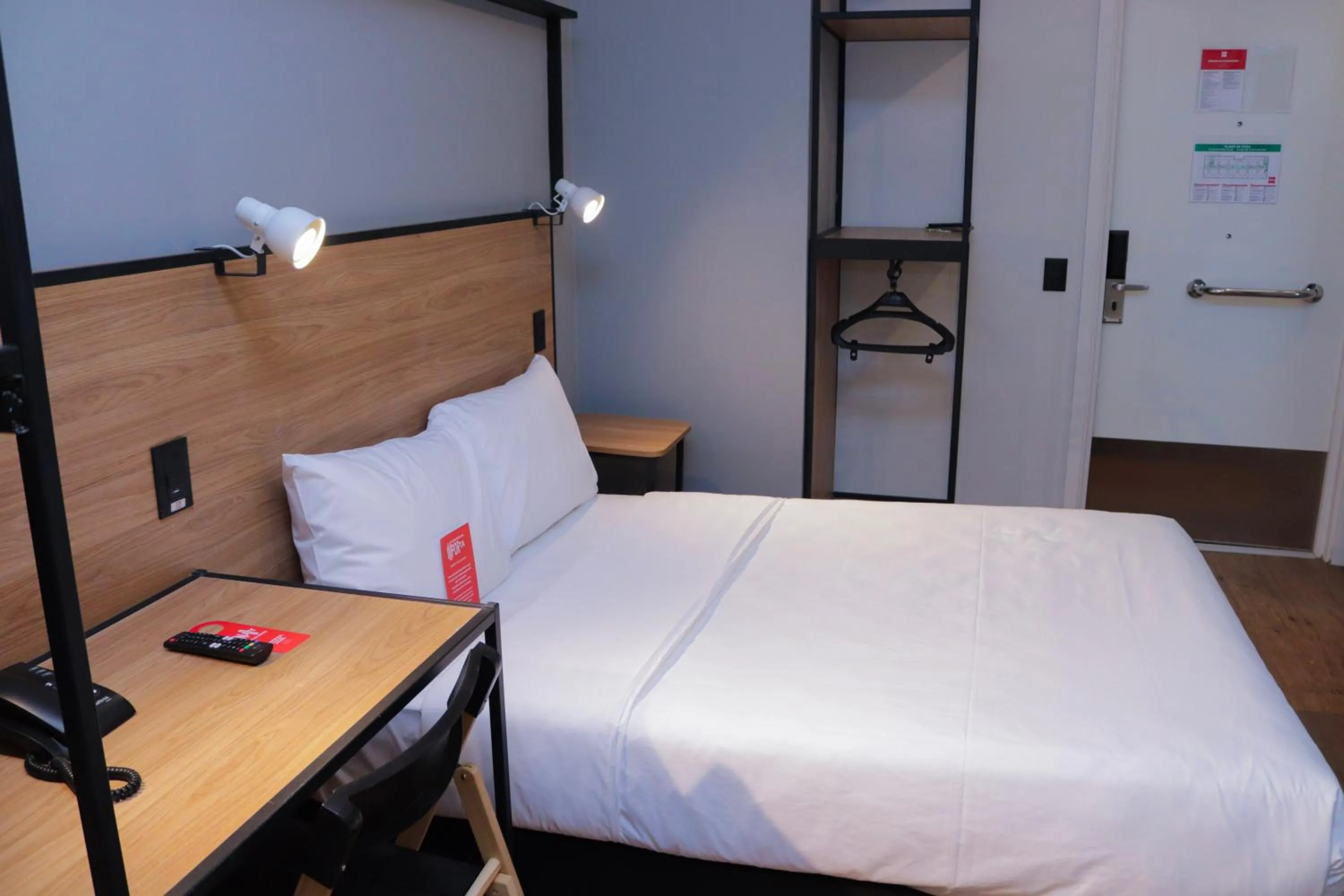 Bed in ibis Primavera do Leste