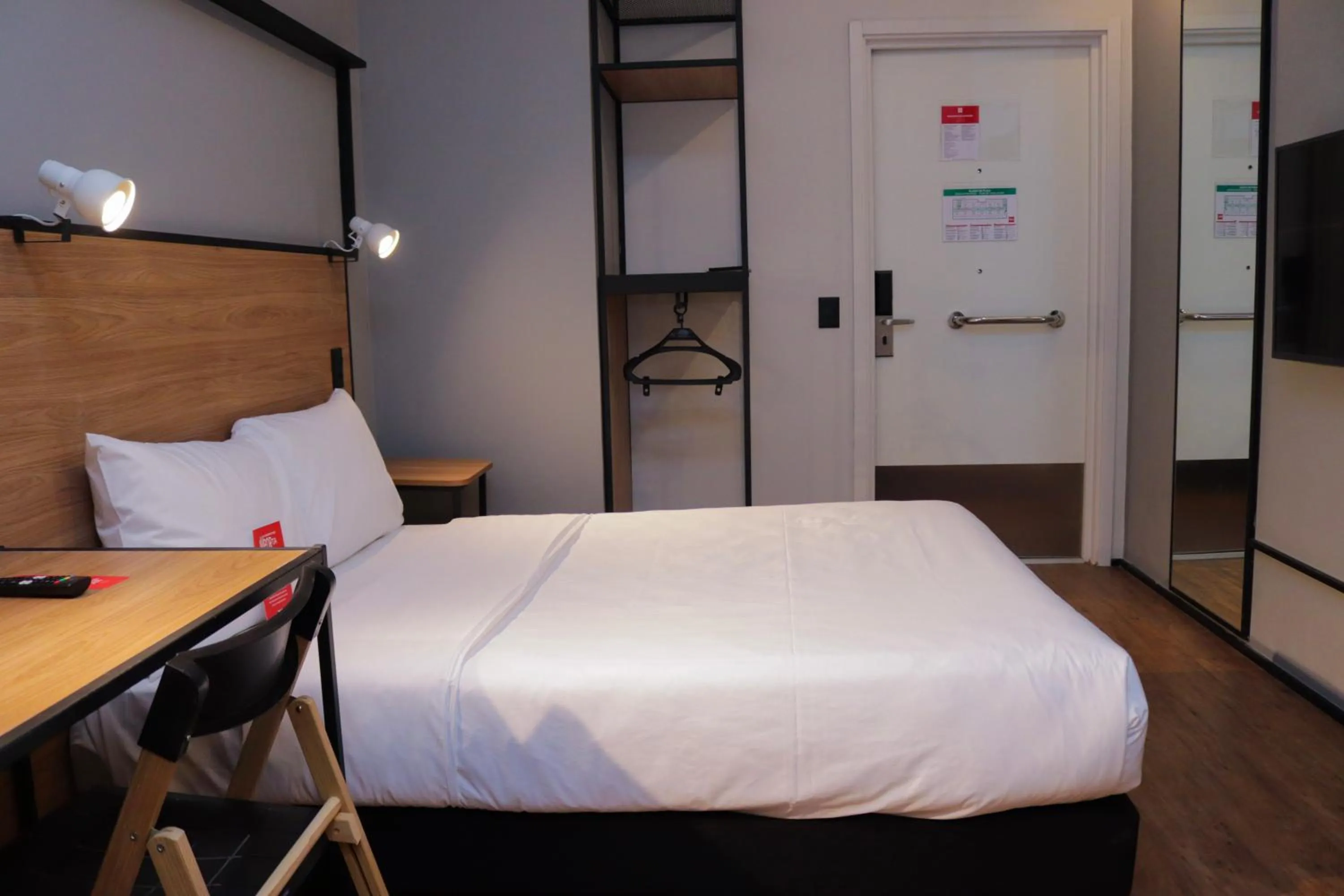 Bed in ibis Primavera do Leste