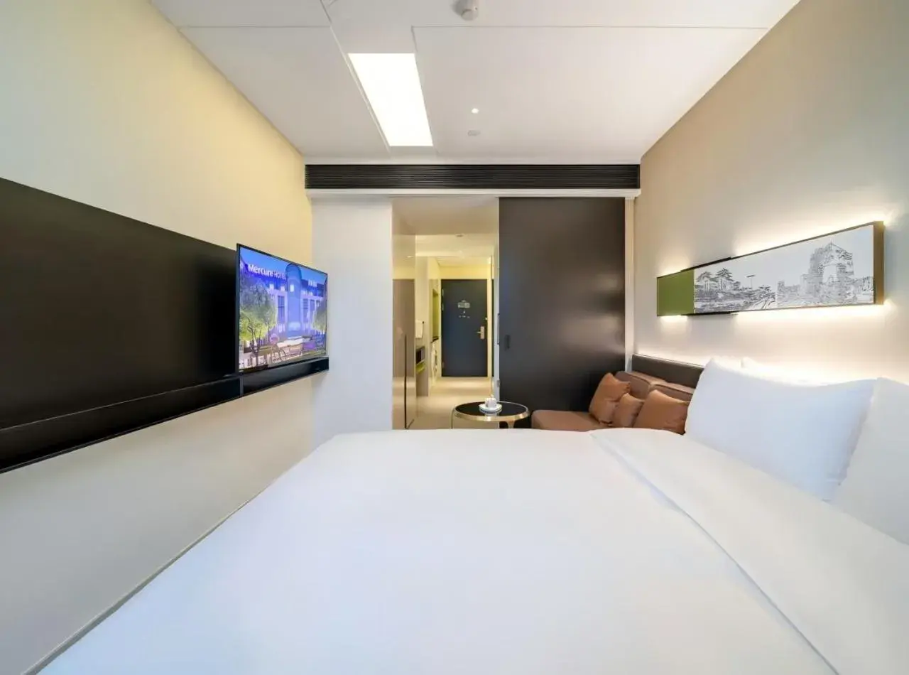 Deluxe King Room in Mercure Beijing Advanced Business Park Deluxe King Room in Mercure Beijing Advanced Business Park