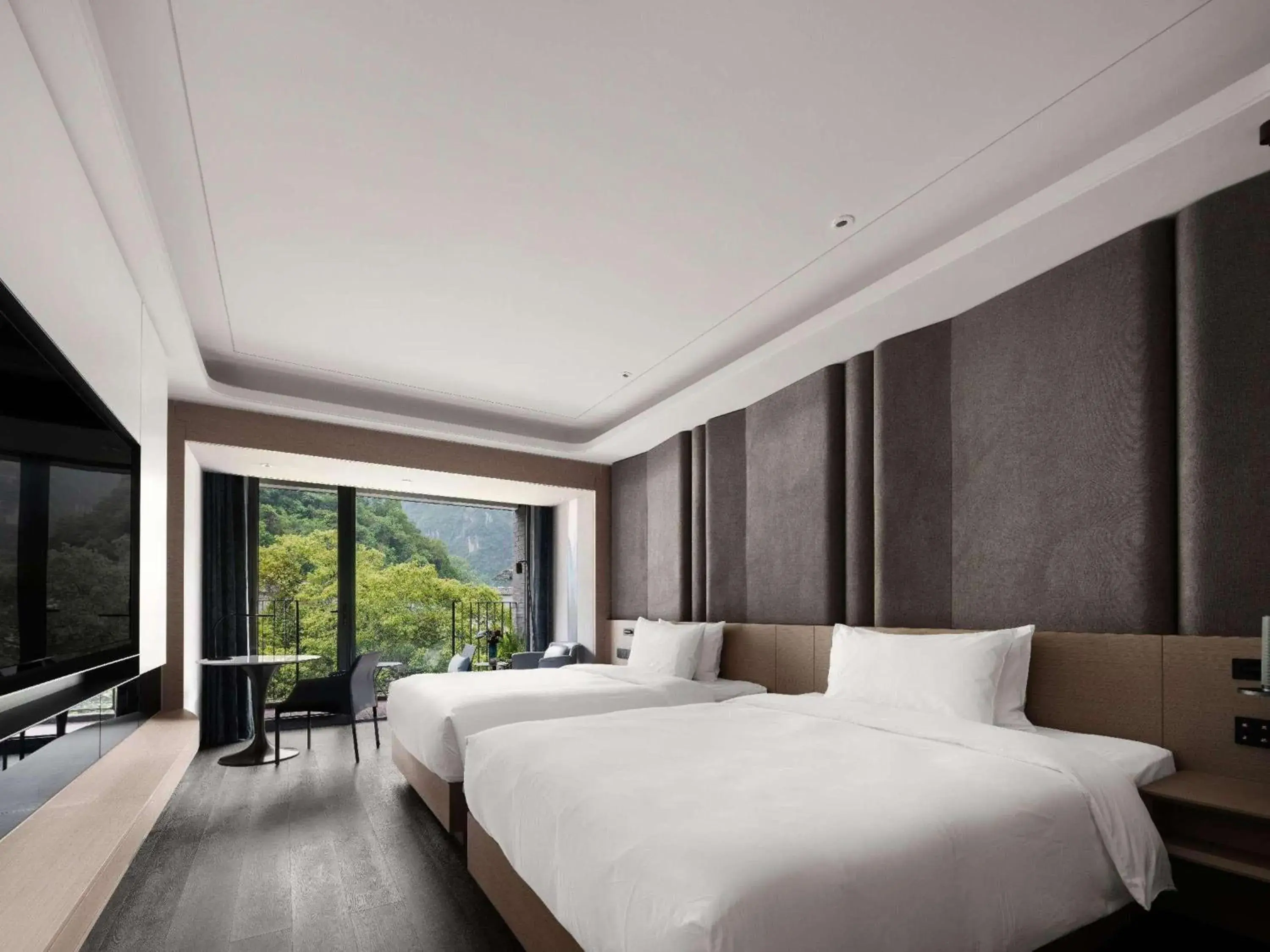 Superior Twin Room with City View in Mercure Guilin Yangshuo Xingping Superior Twin Room with City View in Mercure Guilin Yangshuo Xingping