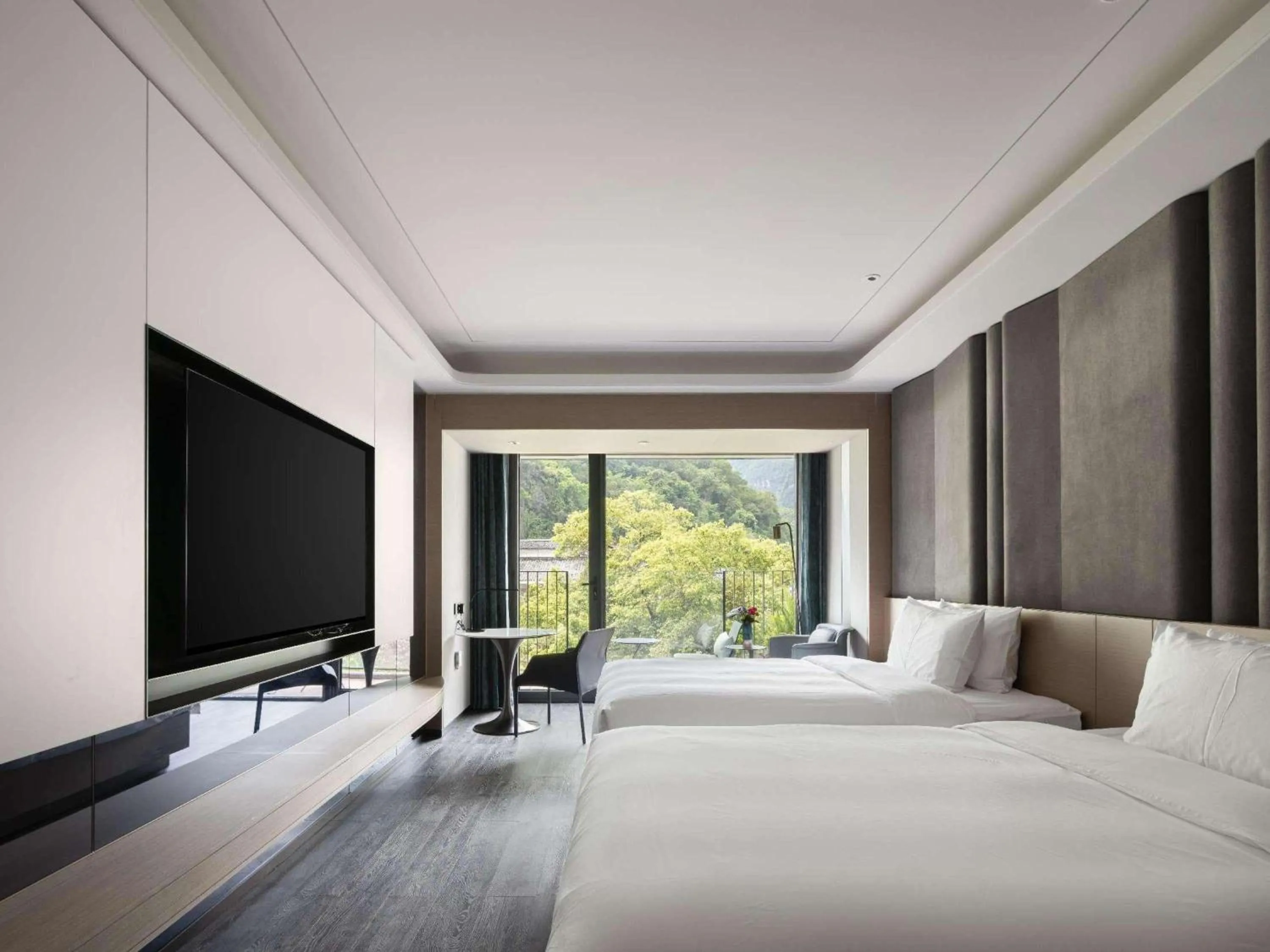 Standard Twin Room in Mercure Guilin Yangshuo Xingping