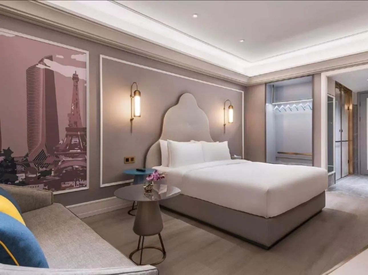 Seating area, Bed in Mercure Nanjing South Railway Station
