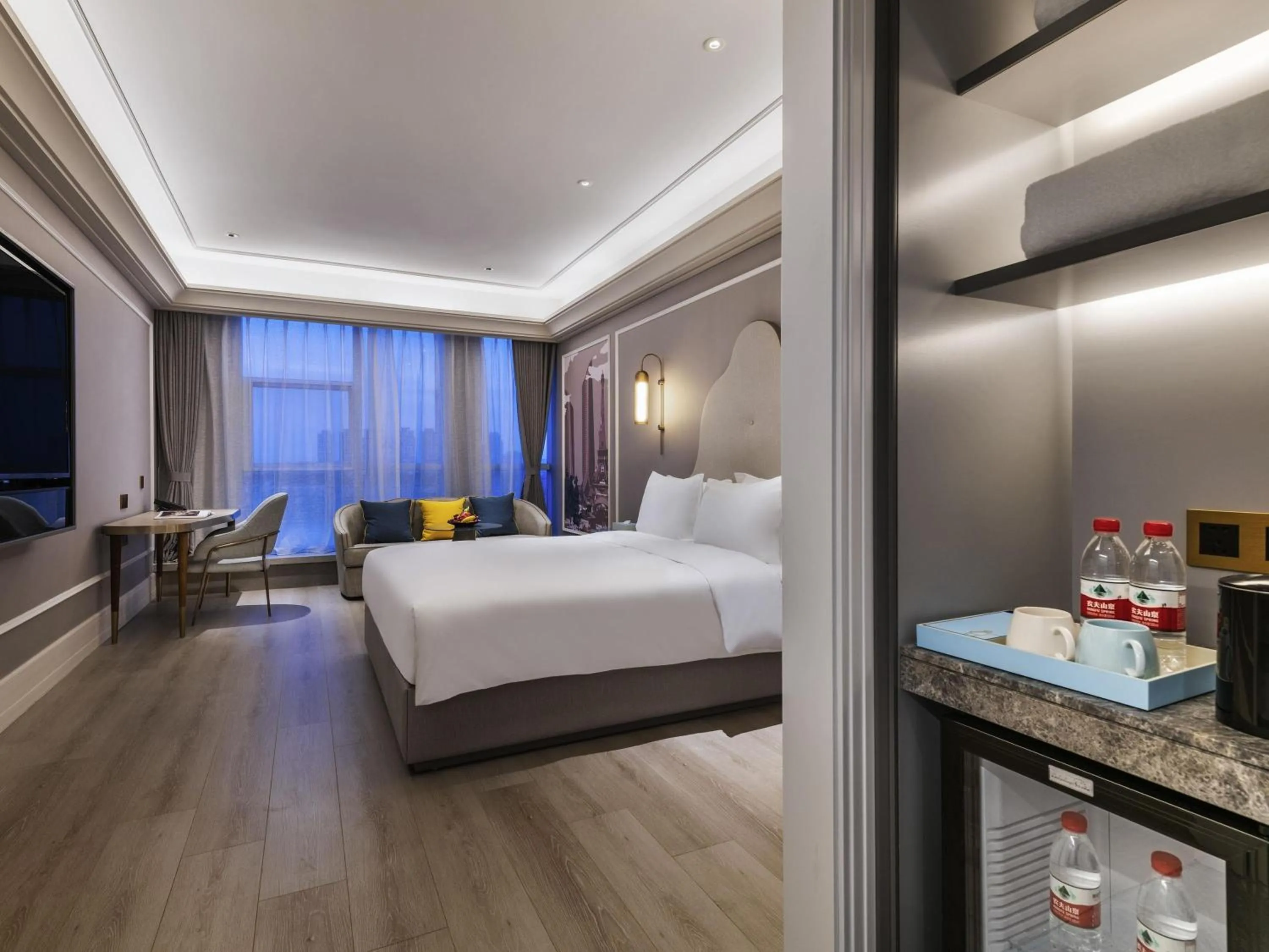 Bedroom, Bed in Mercure Nanjing South Railway Station