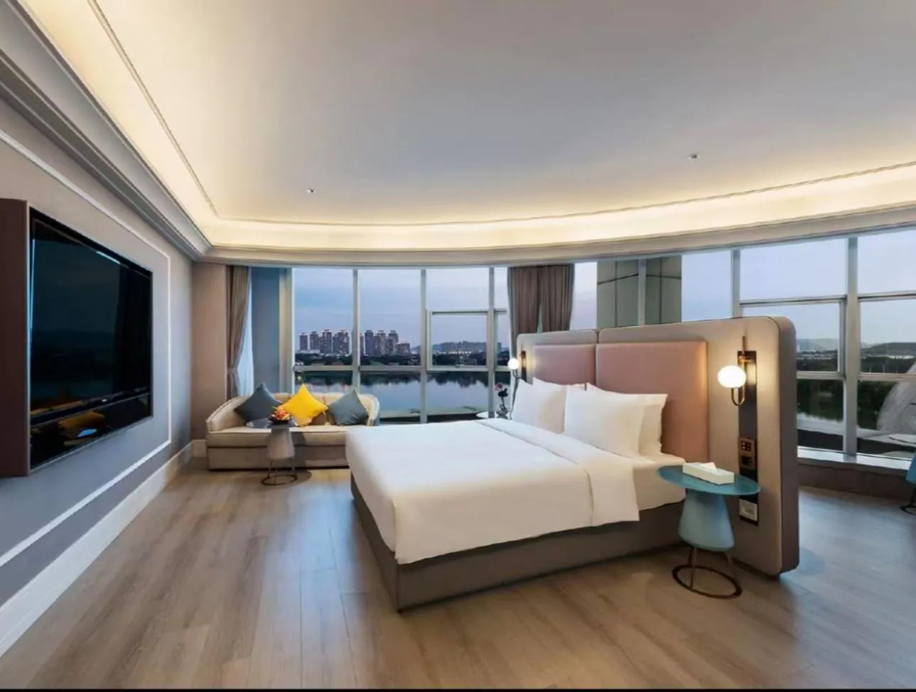 Bedroom, Bed in Mercure Nanjing South Railway Station