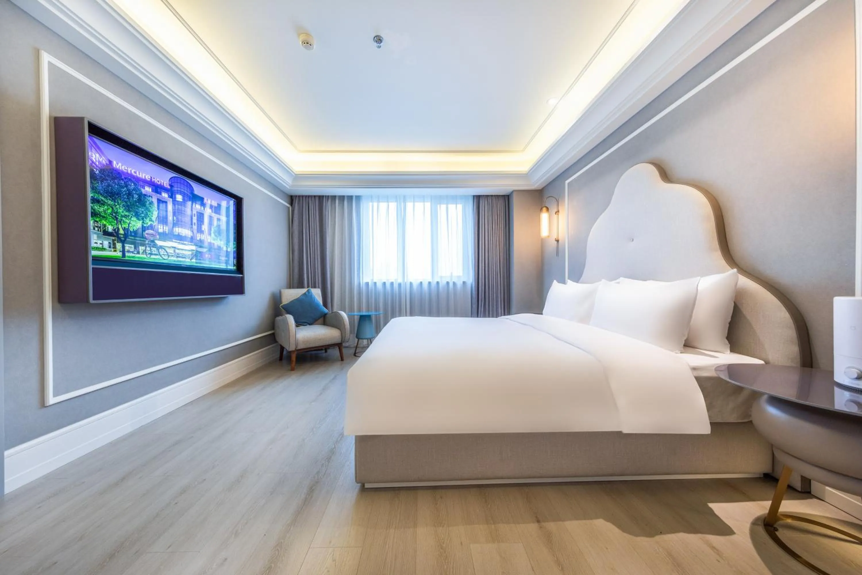 Privilege King Suite in Mercure Taiyuan Downtown