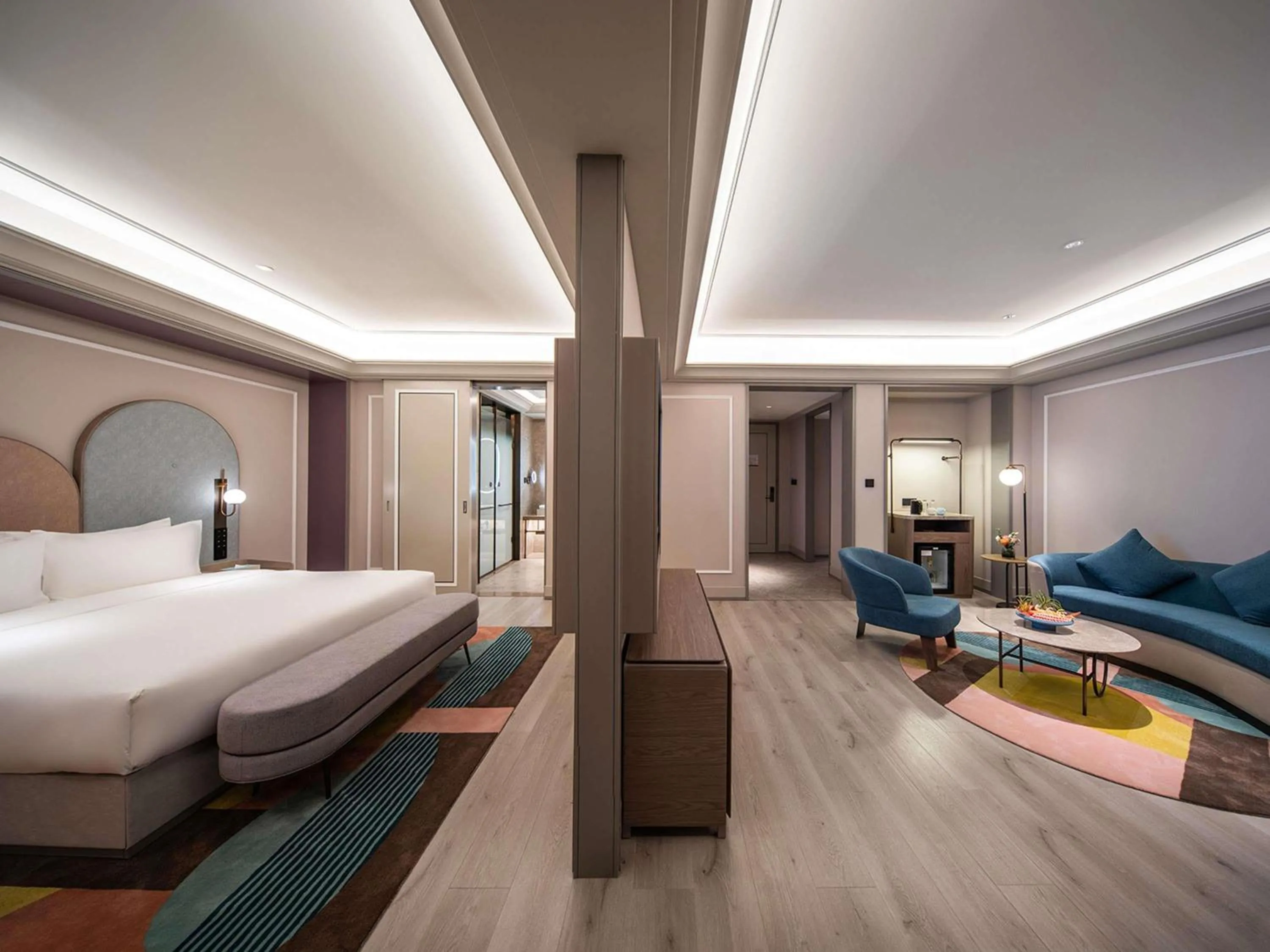 Photo of the whole room, Bed in Mercure Qinhuangdao Downtown