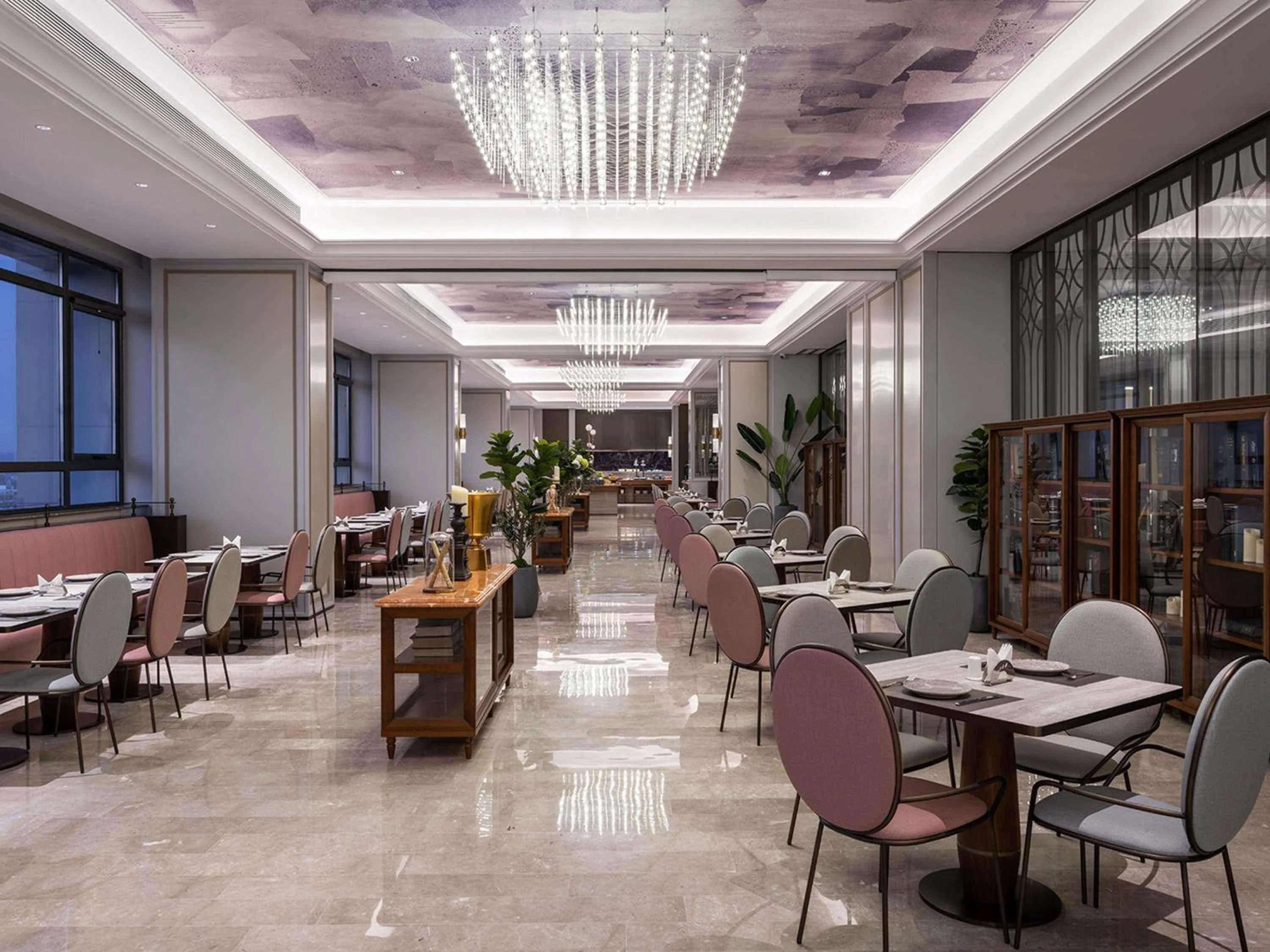 Restaurant/places to eat in Mercure Qinhuangdao Downtown