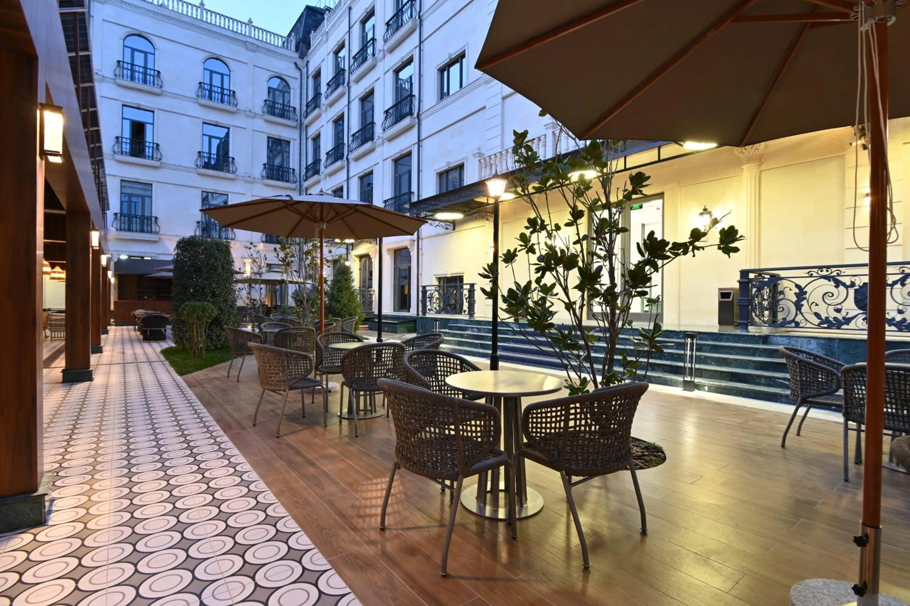 Garden in Mercure Tashkent North