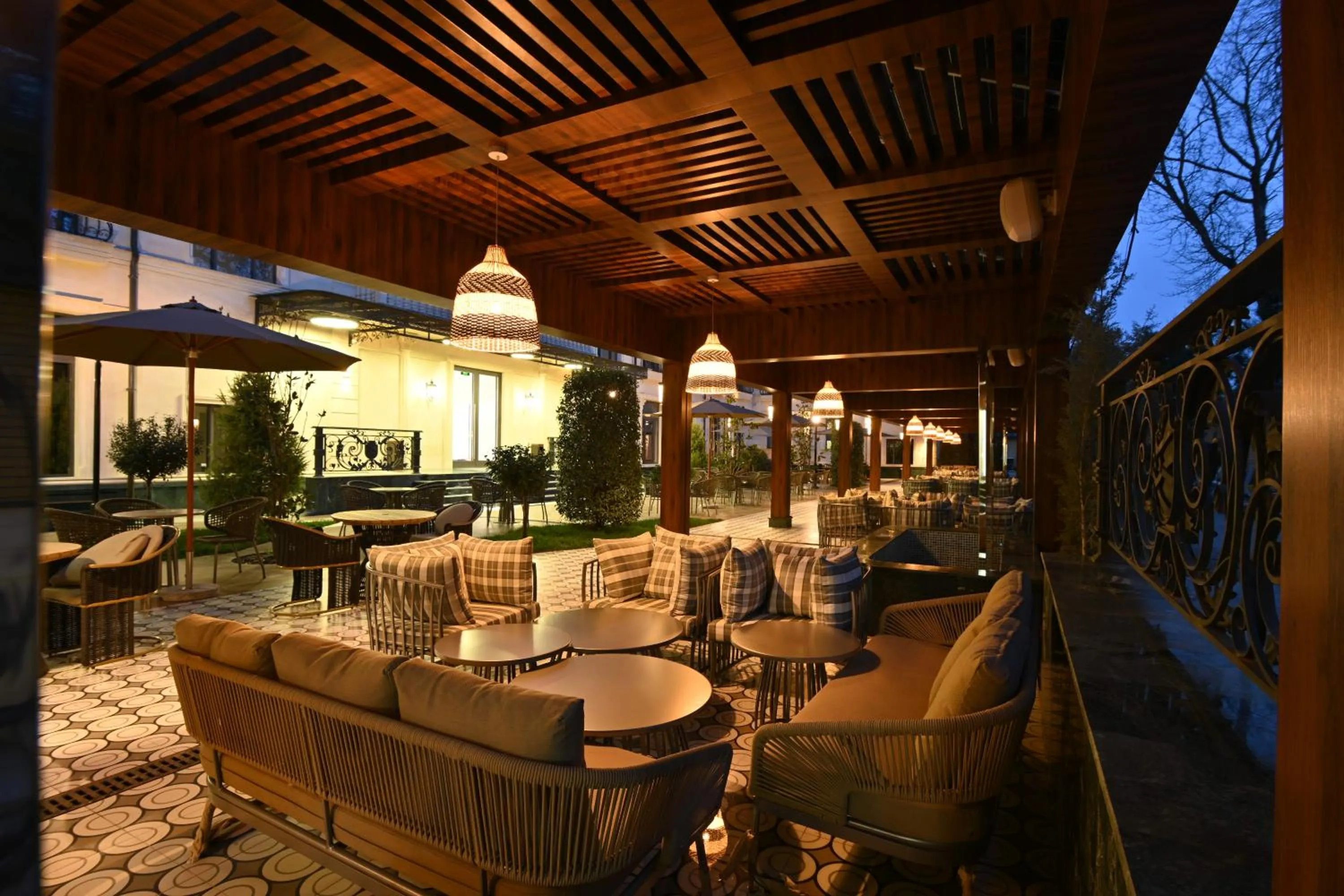 Garden in Mercure Tashkent North