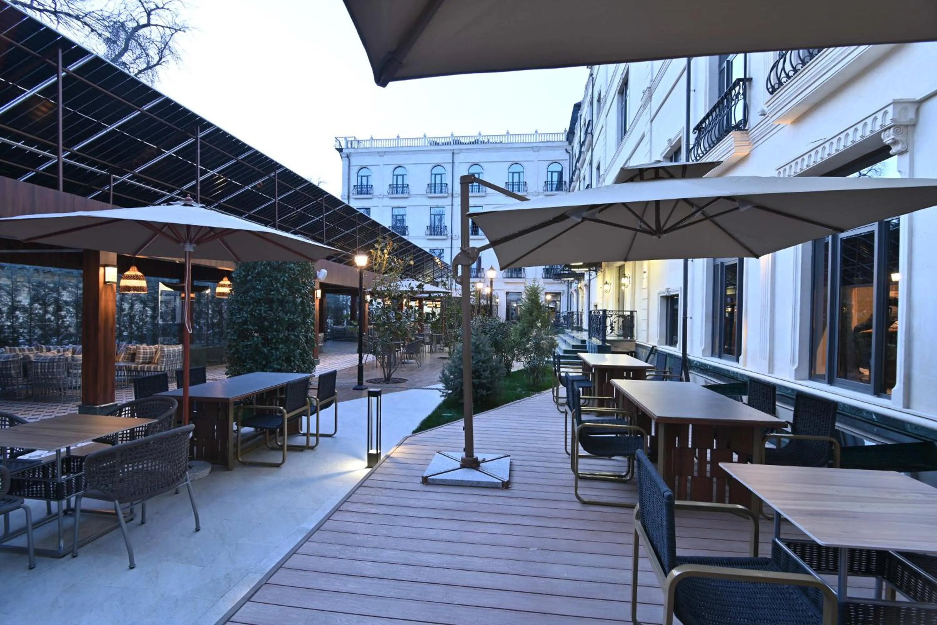 Garden in Mercure Tashkent North