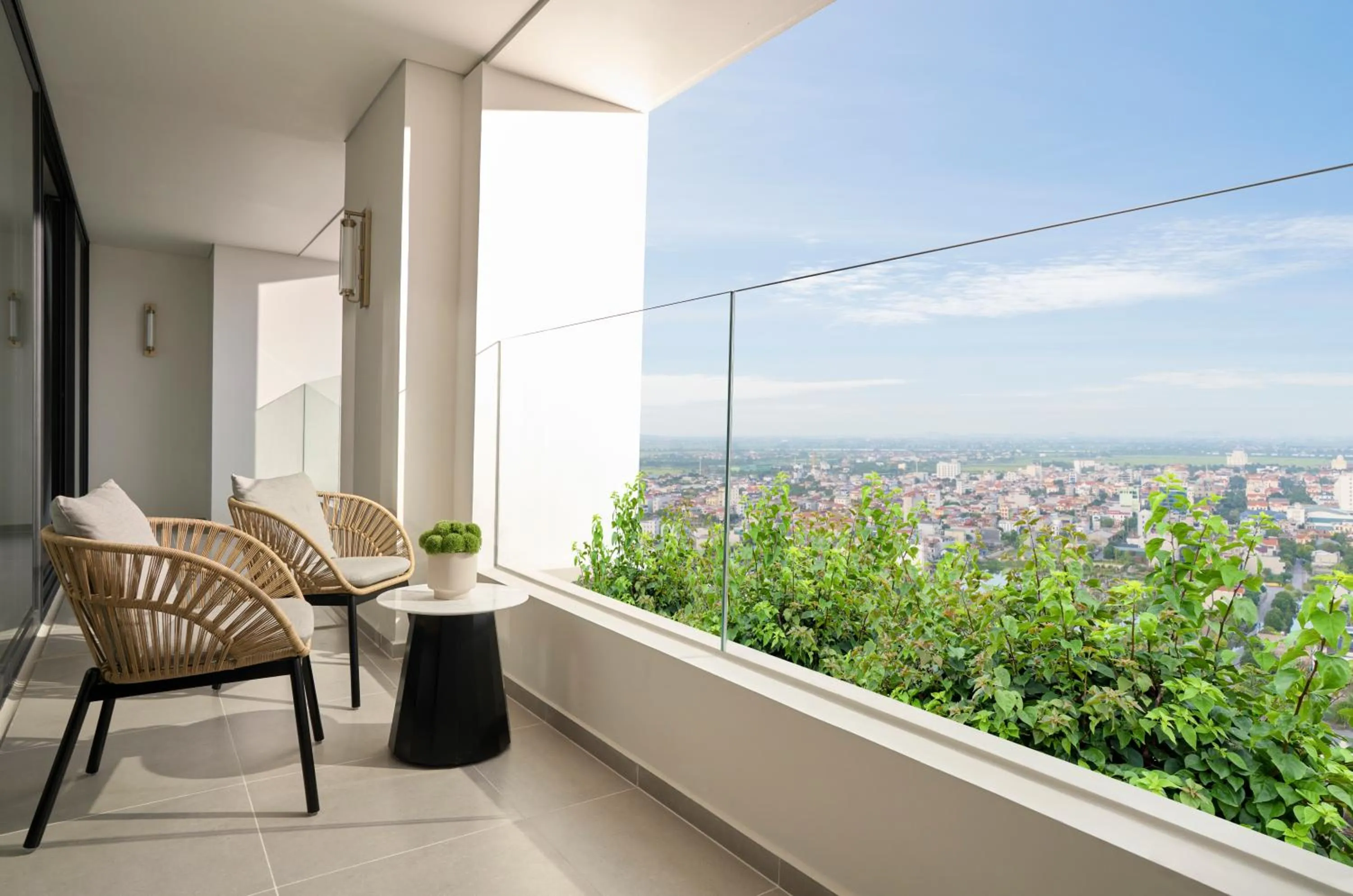 Day in Pullman Ninh Binh