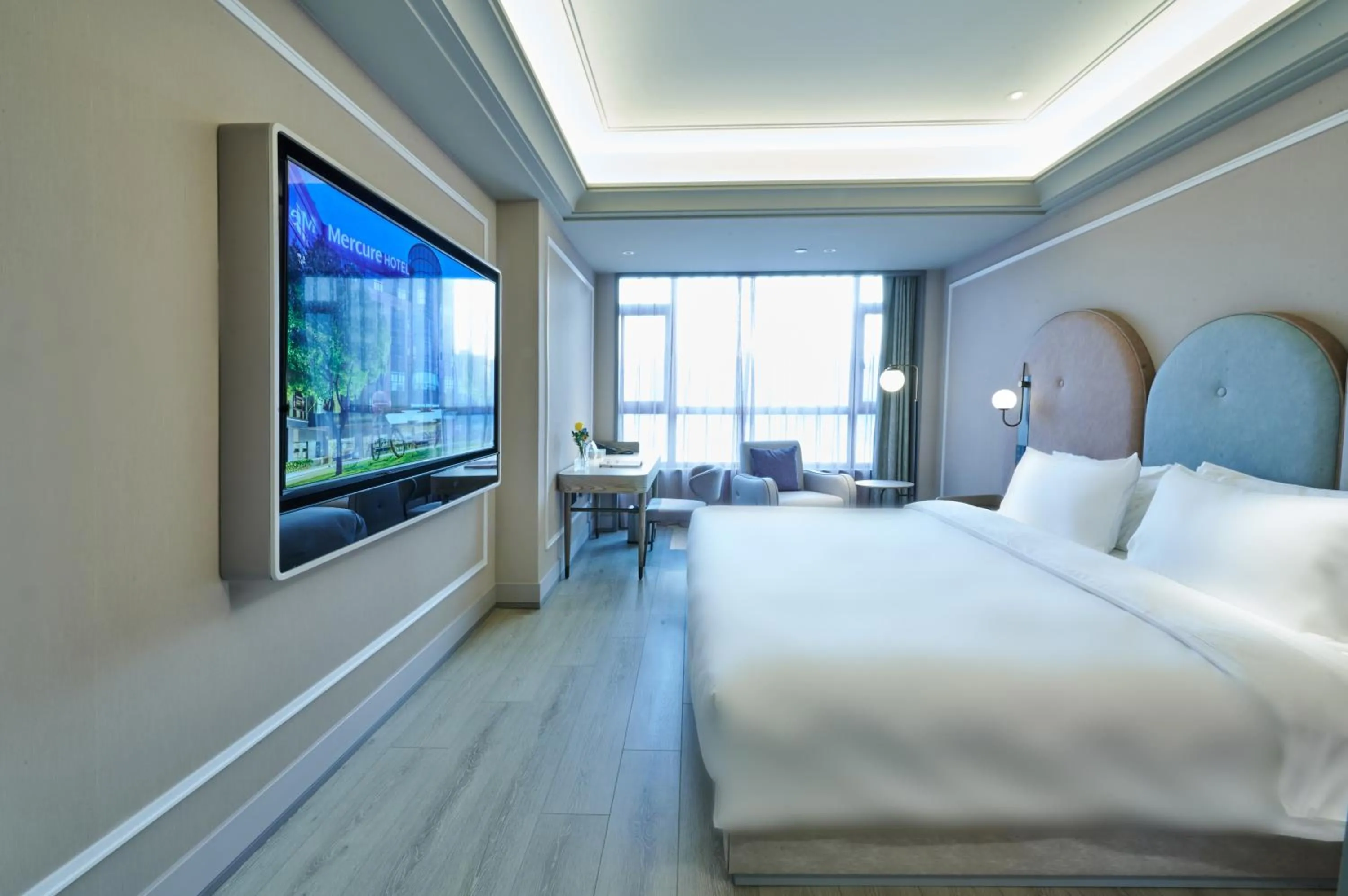 Photo of the whole room, Bed in Mercure Lanzhou West