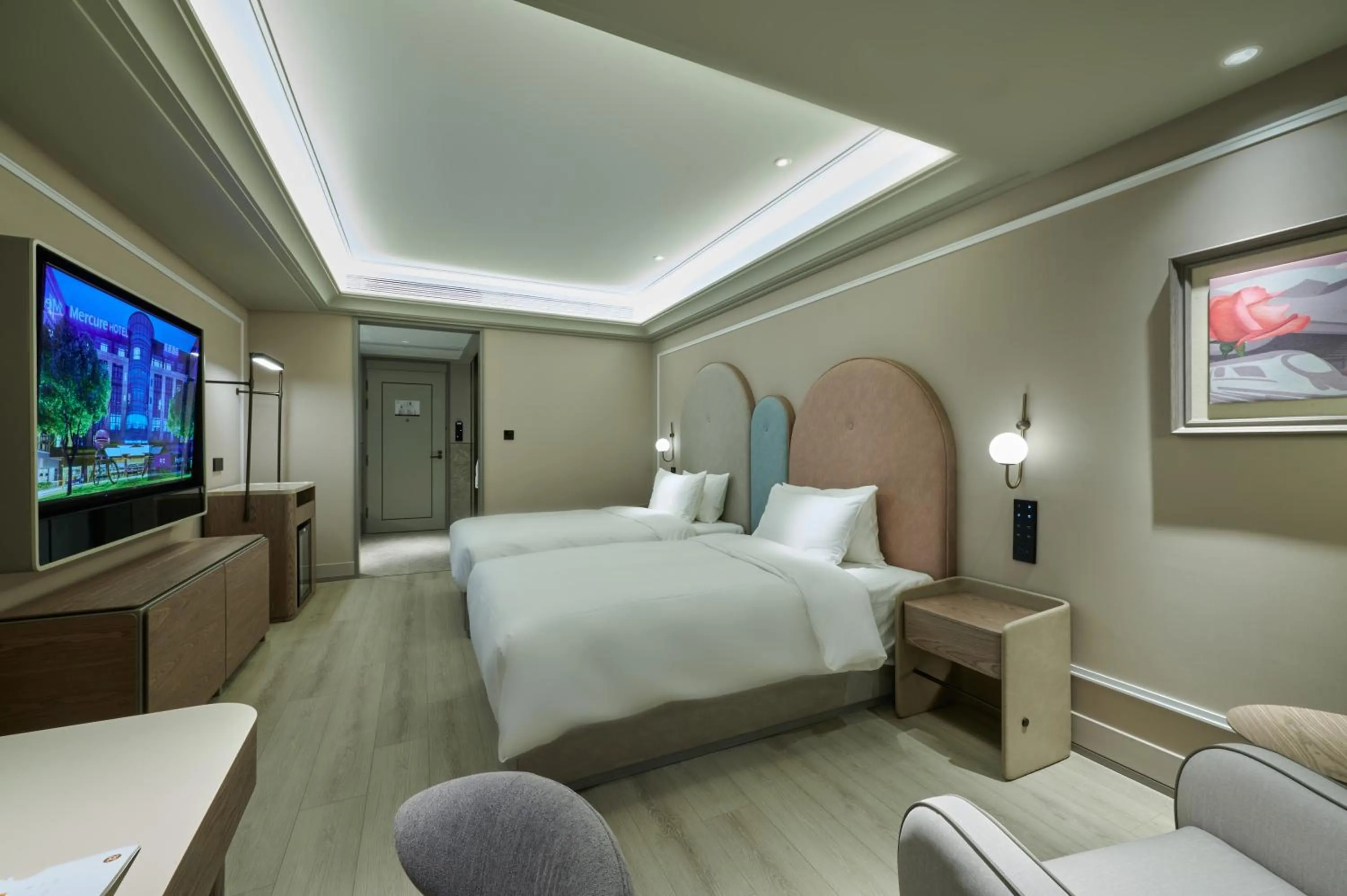 Photo of the whole room, Bed in Mercure Lanzhou West