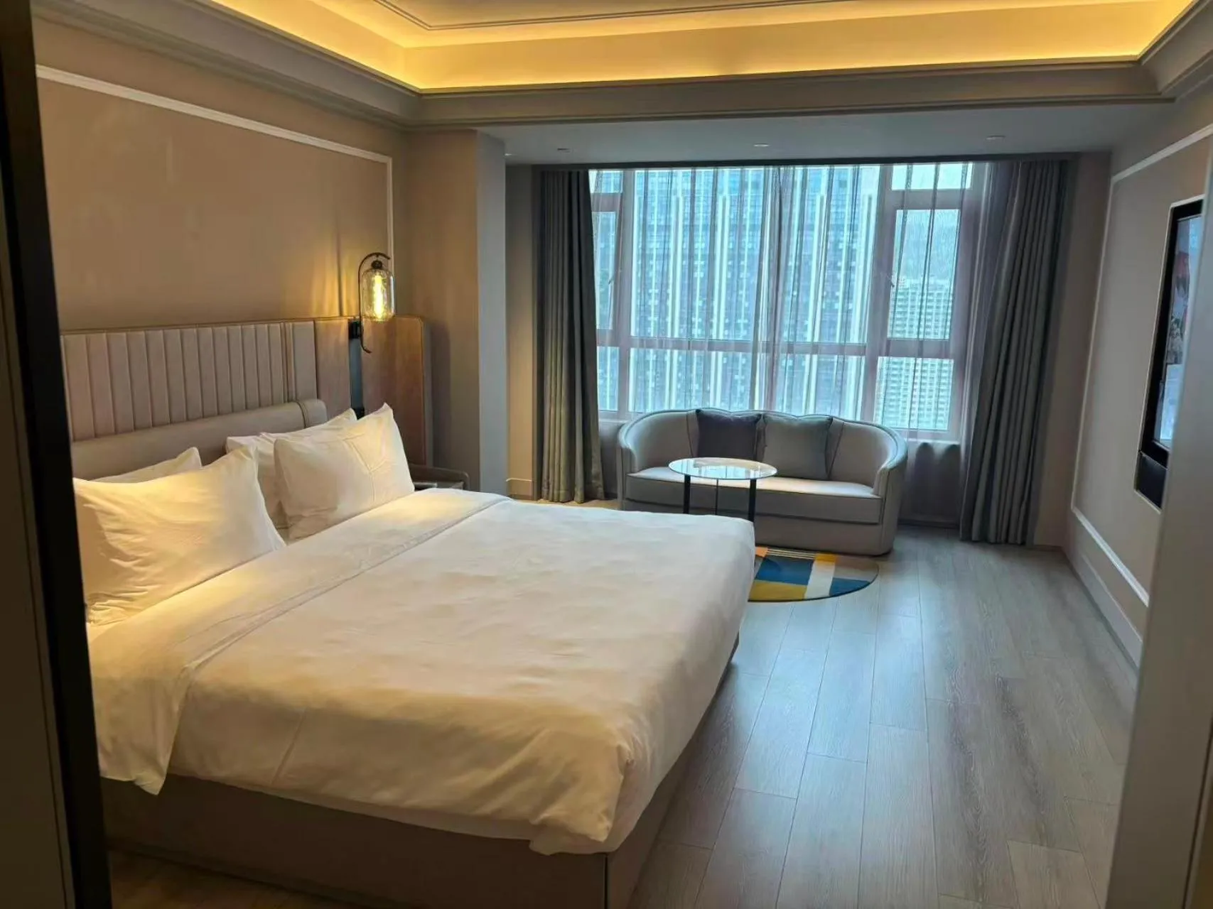 Photo of the whole room, Bed in Mercure Lanzhou West