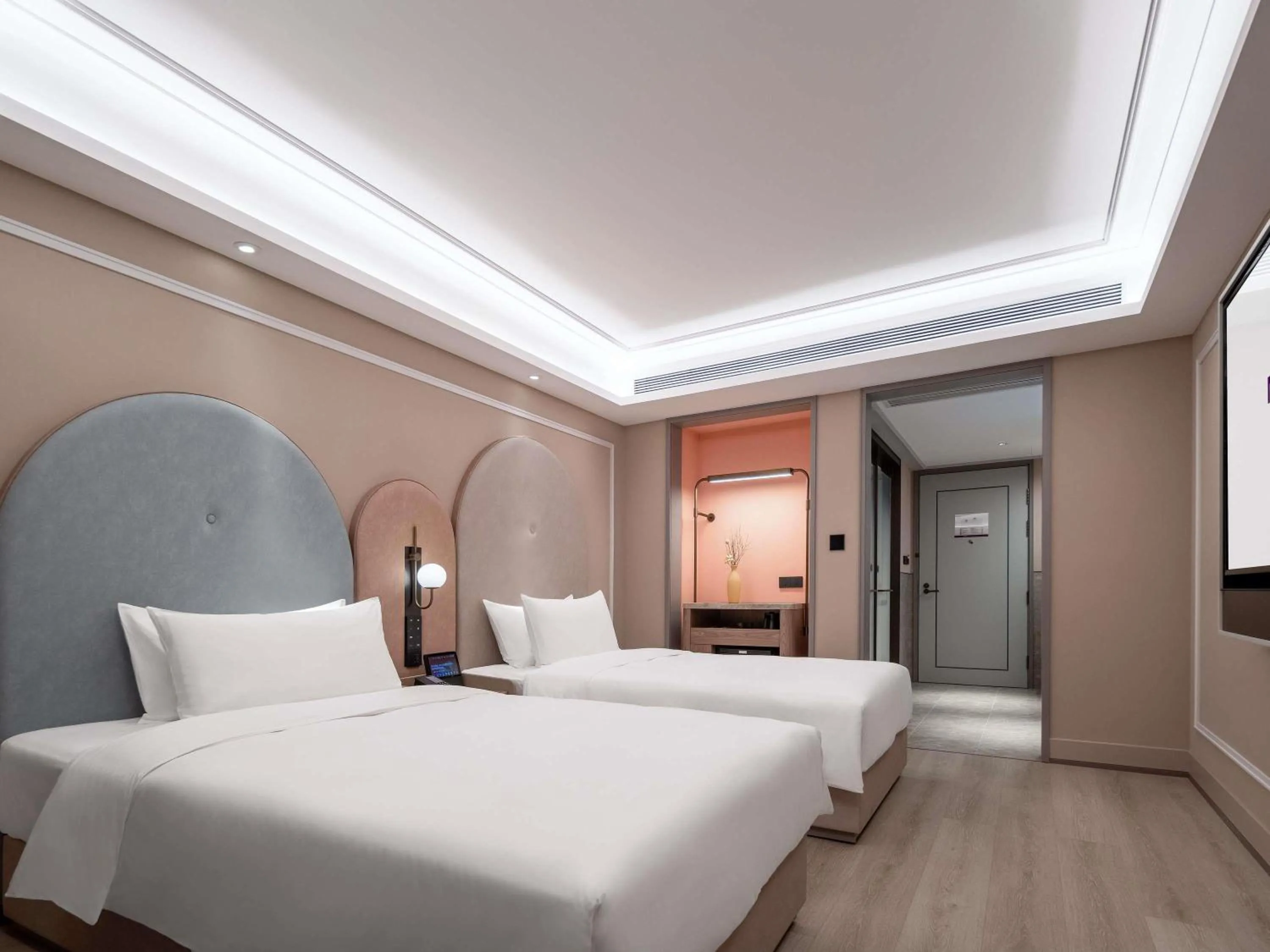 Bedroom, Bed in Mercure Chengdu Wuhou Temple