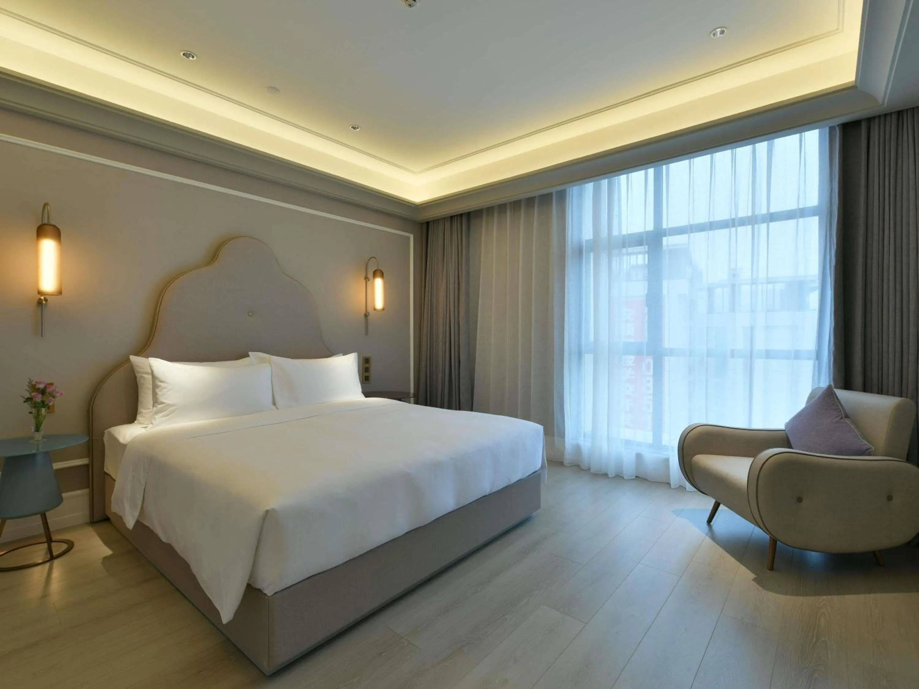 Bedroom, Bed in Mercure Anshun Railway Station