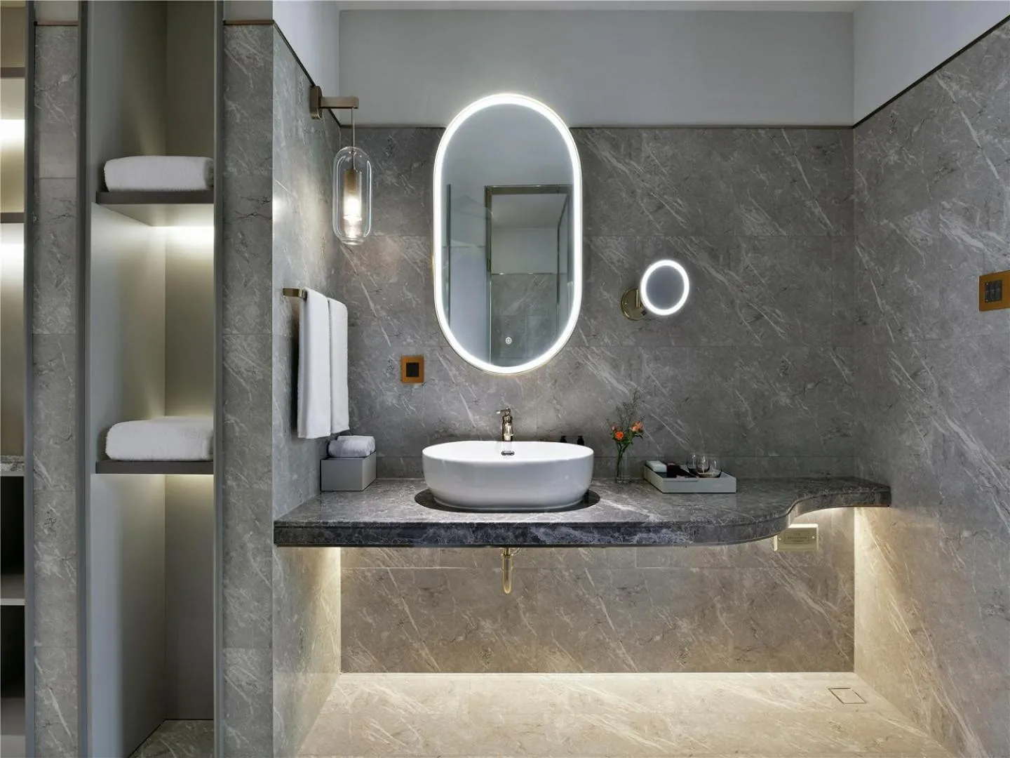 Bathroom in Mercure Anshun Railway Station