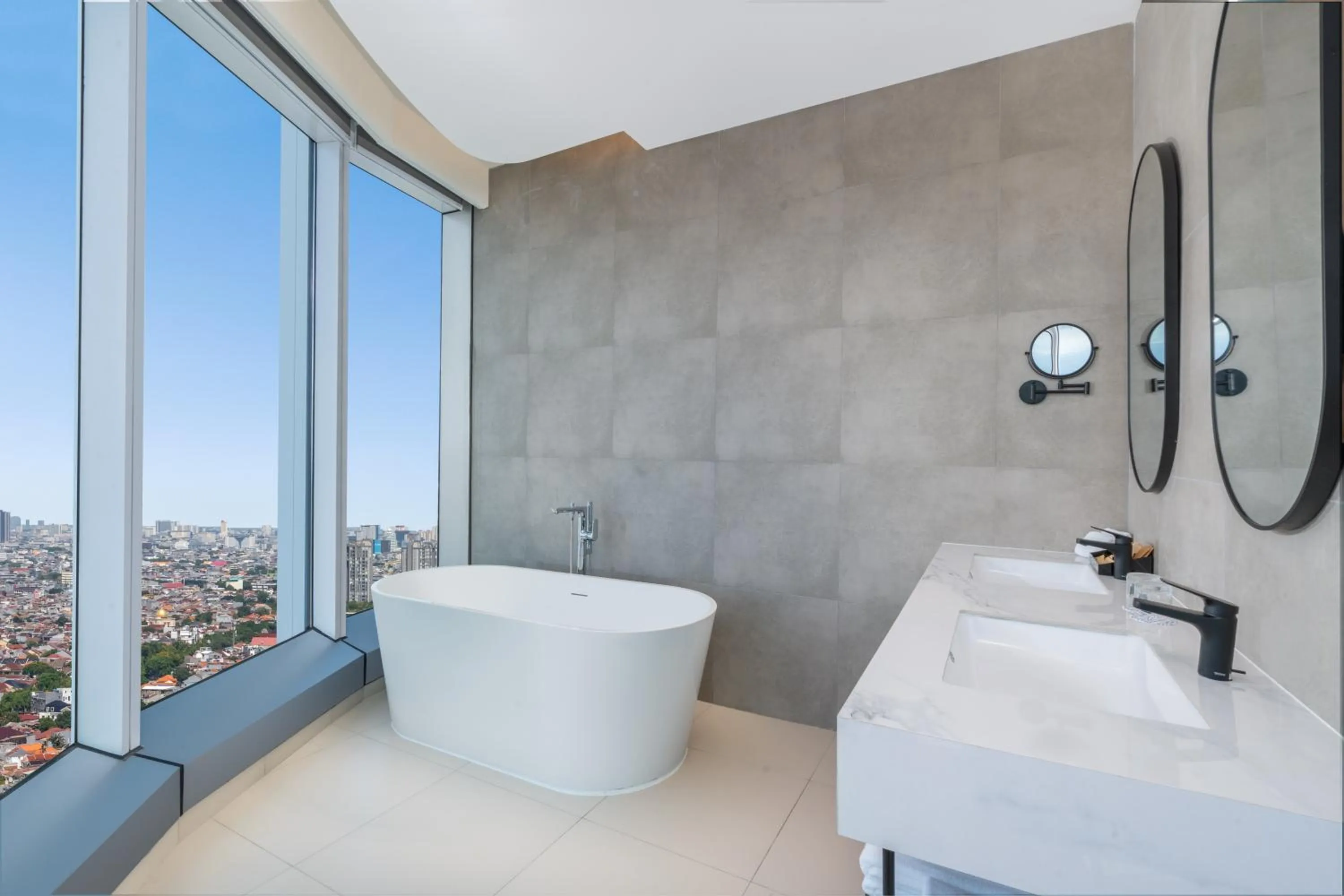 Bathroom in Novotel Jakarta Pulo Mas