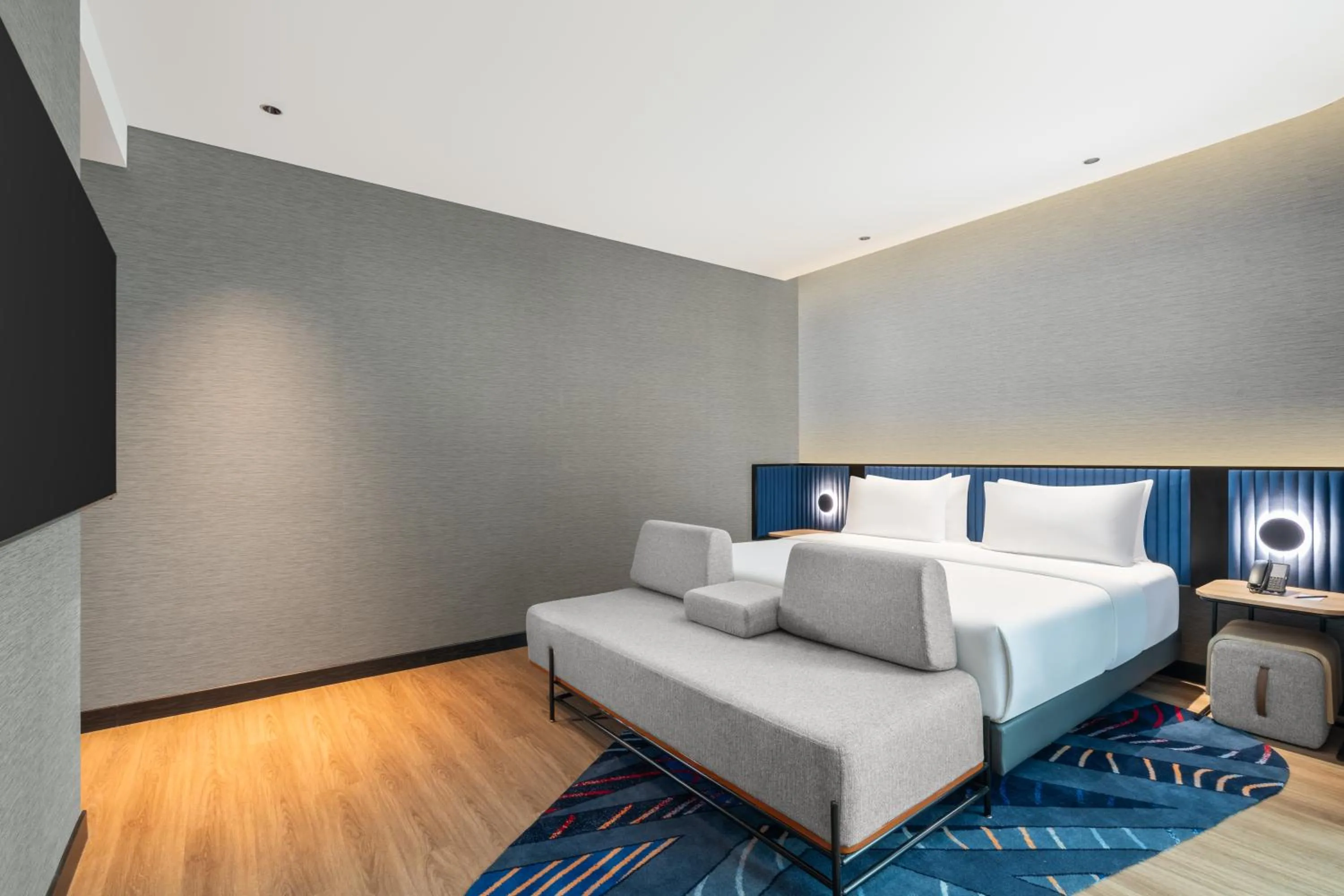 Bedroom, Bed in Novotel Jakarta Pulo Mas