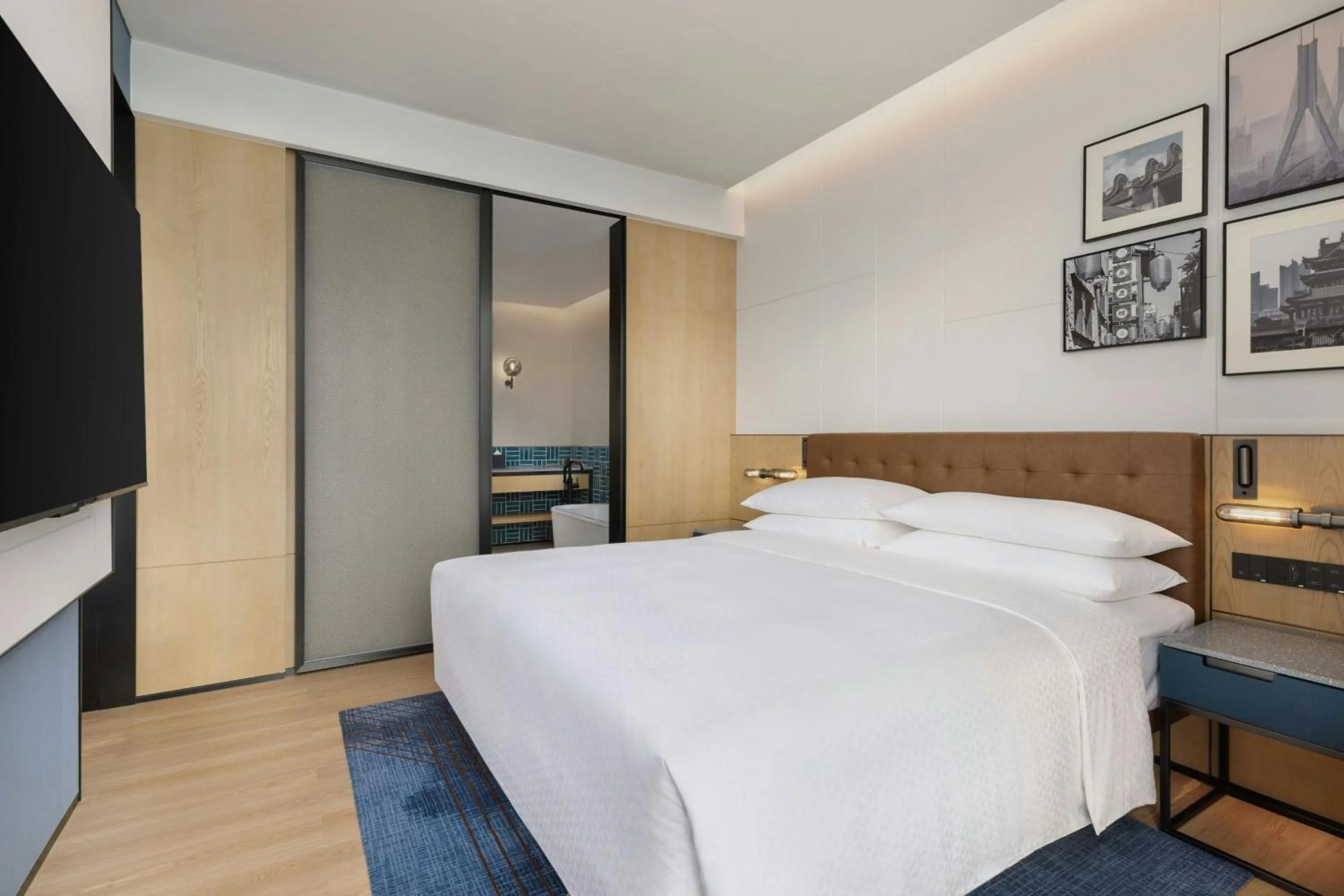 Bedroom, Bed in Four Points by Sheraton Guangzhou Bai’e Tan