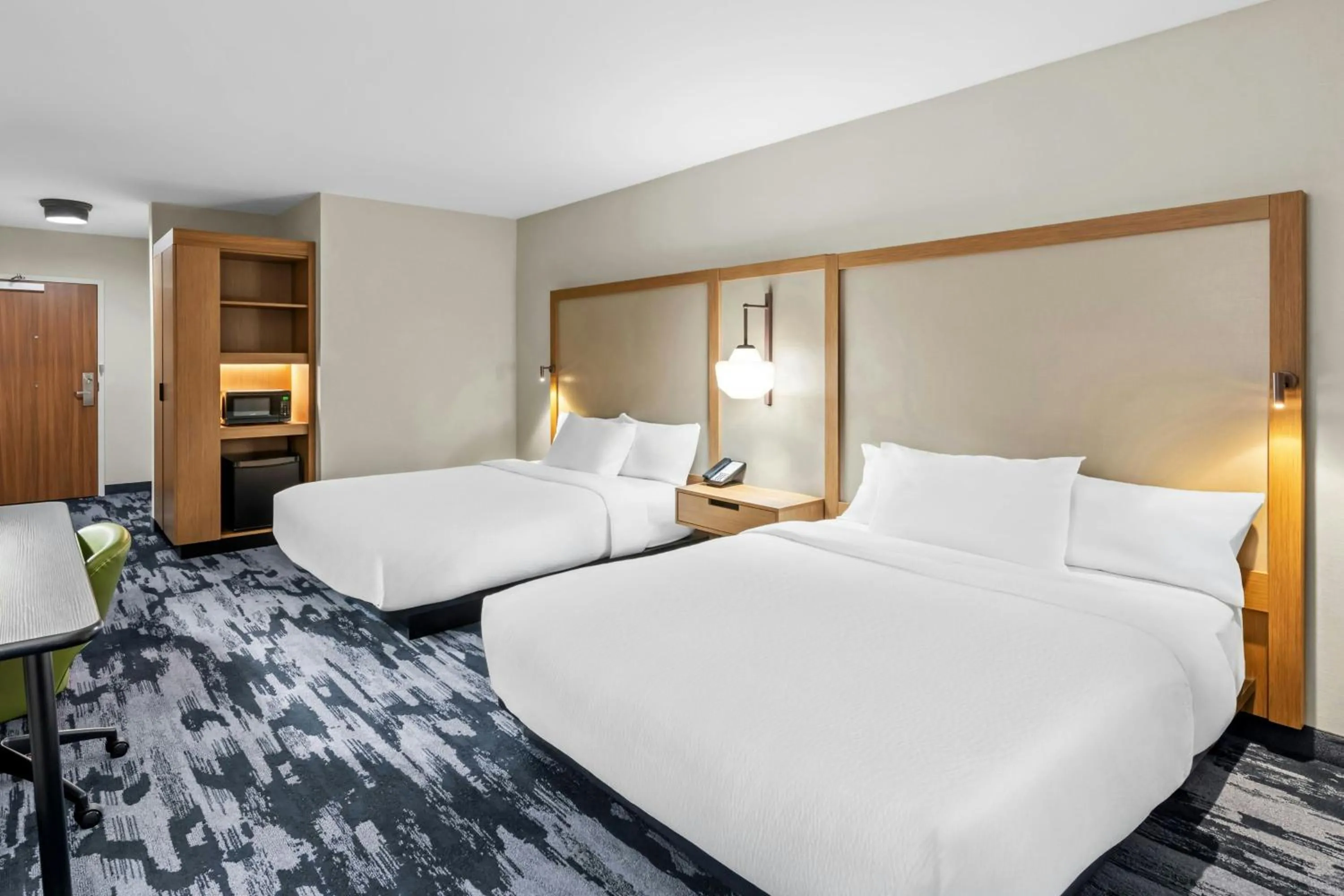 Photo of the whole room, Bed in Fairfield by Marriott Inn & Suites Emporia