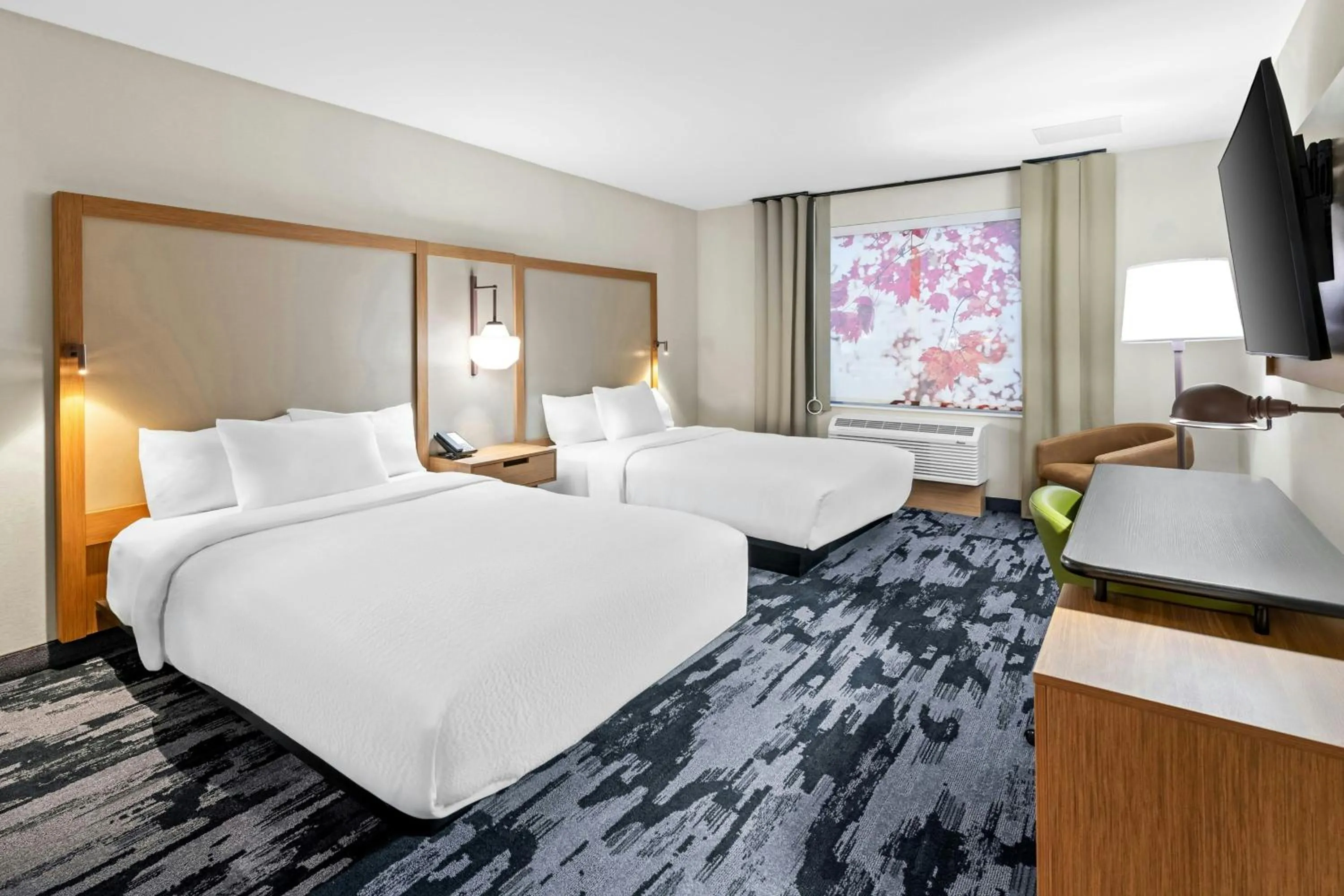 Photo of the whole room, Bed in Fairfield by Marriott Inn & Suites Emporia