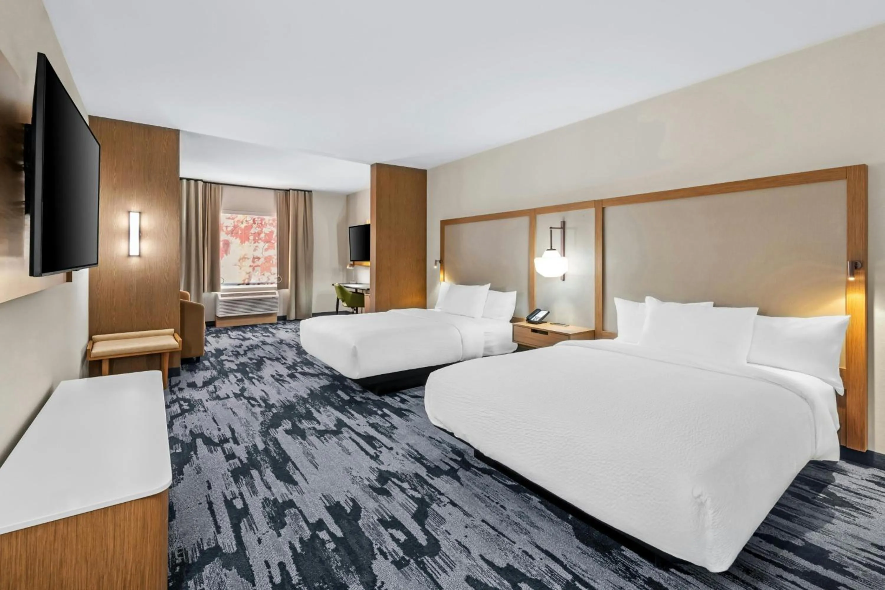 Photo of the whole room, Bed in Fairfield by Marriott Inn & Suites Emporia
