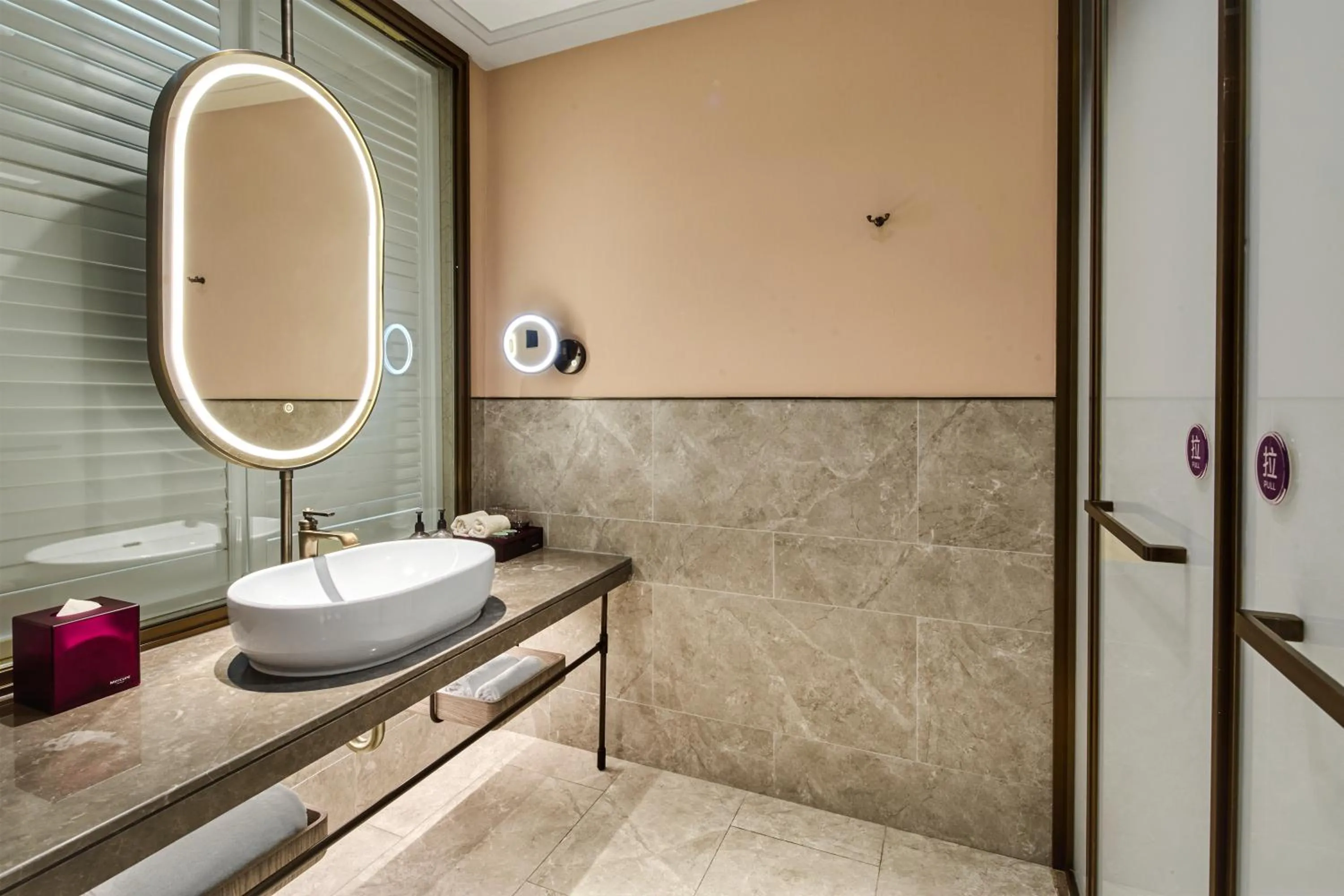 Deluxe Twin Room in Mercure Beijing City Center