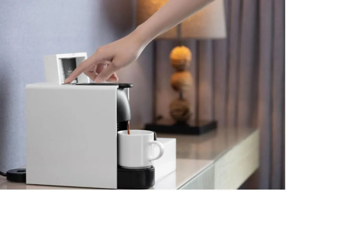 Coffee/tea facilities in Mercure Yangzhou East High-Speed Railway Station