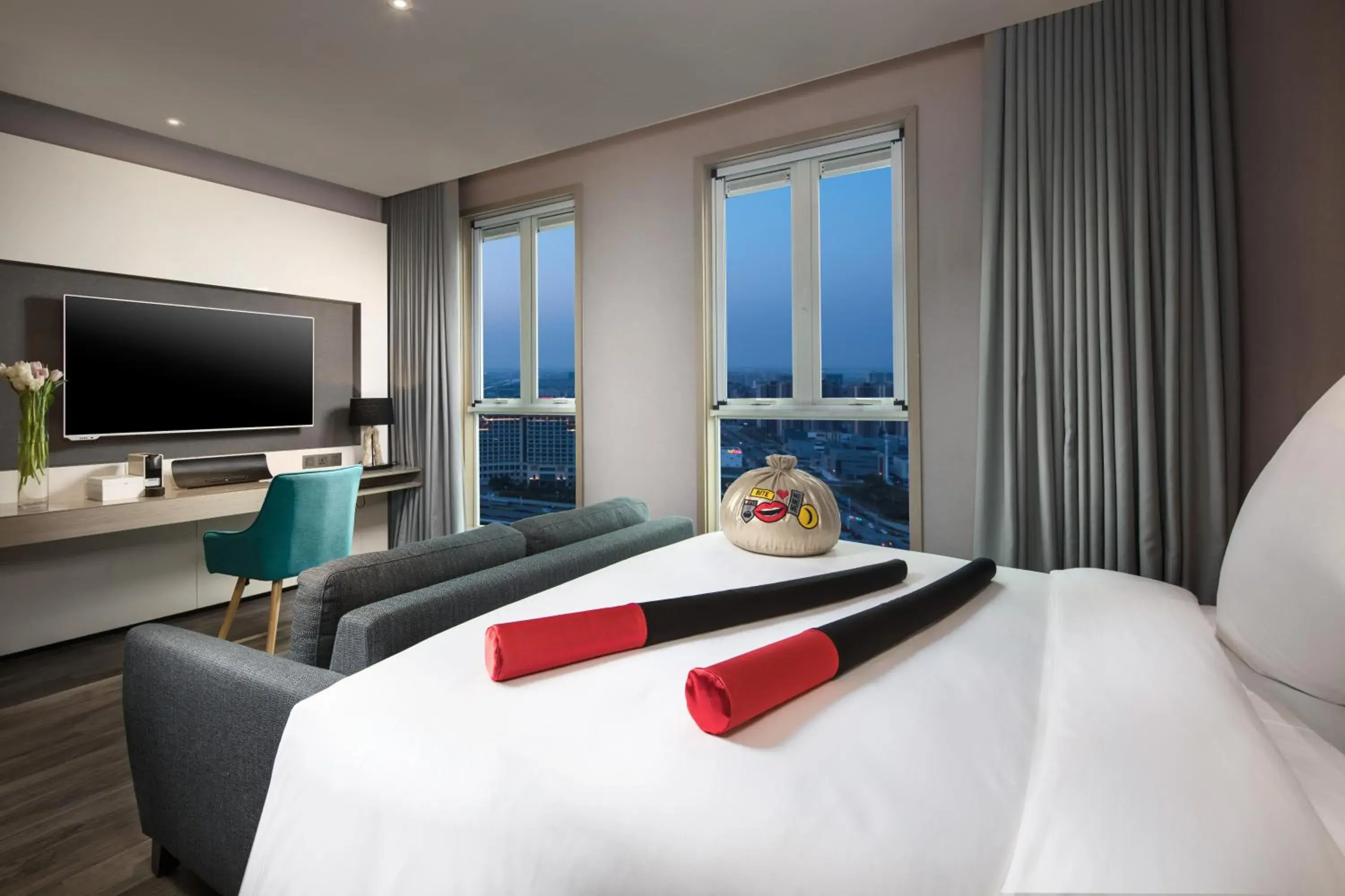Superior Queen Room in Mercure Yangzhou East High-Speed Railway Station Superior Queen Room in Mercure Yangzhou East High-Speed Railway Station