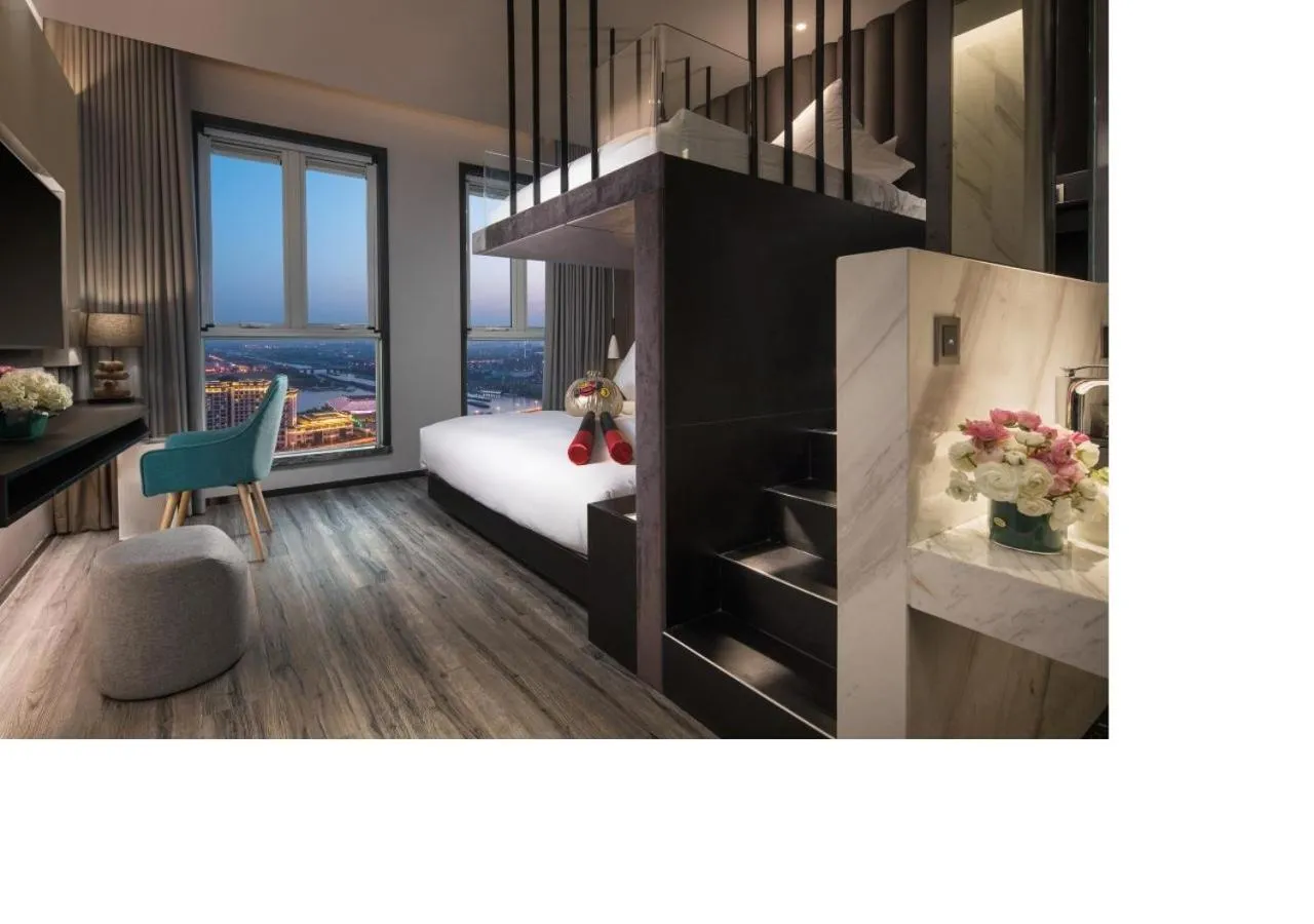 Bedroom, Bed in Mercure Yangzhou East High-Speed Railway Station