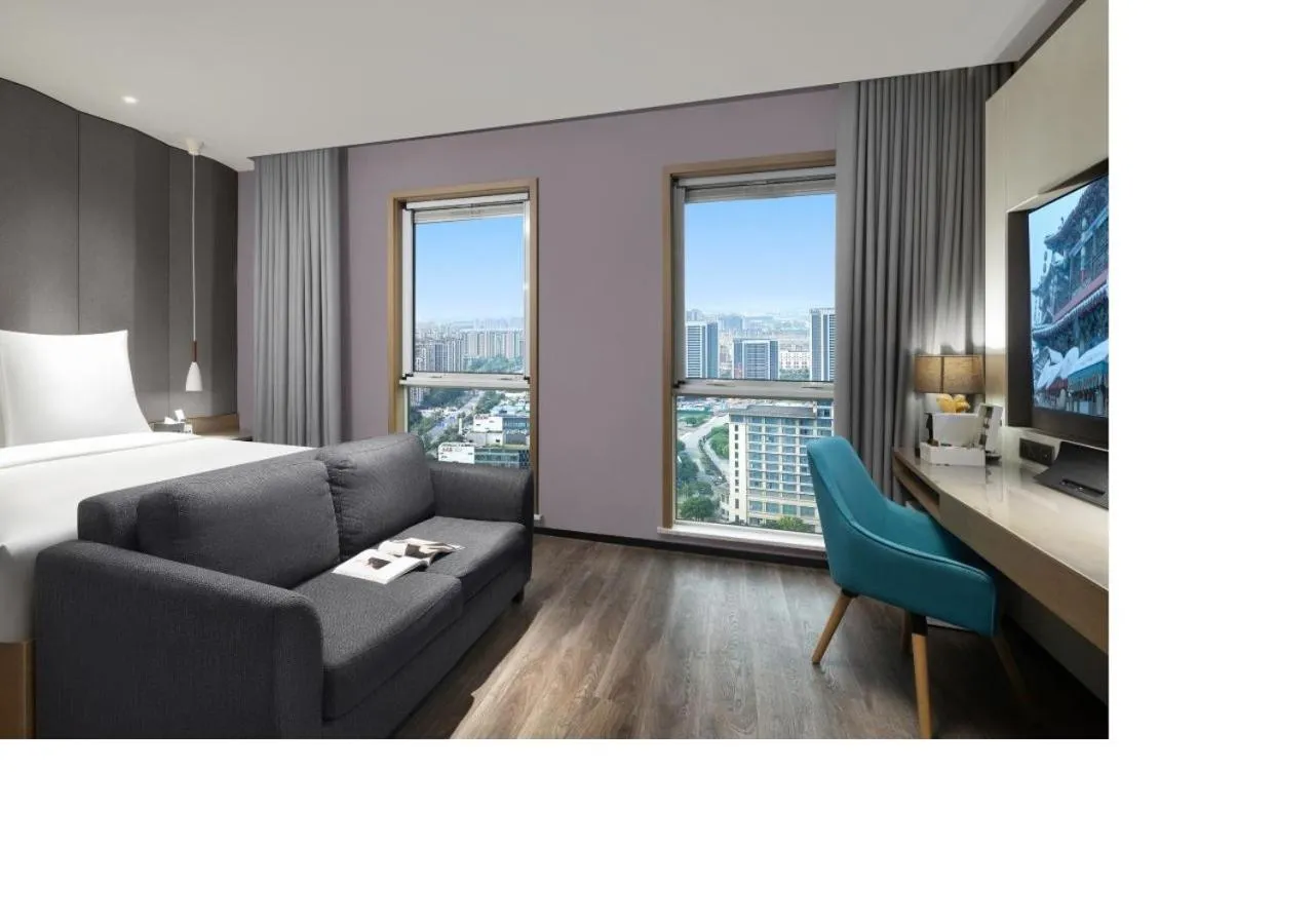 Bedroom in Mercure Yangzhou East High-Speed Railway Station